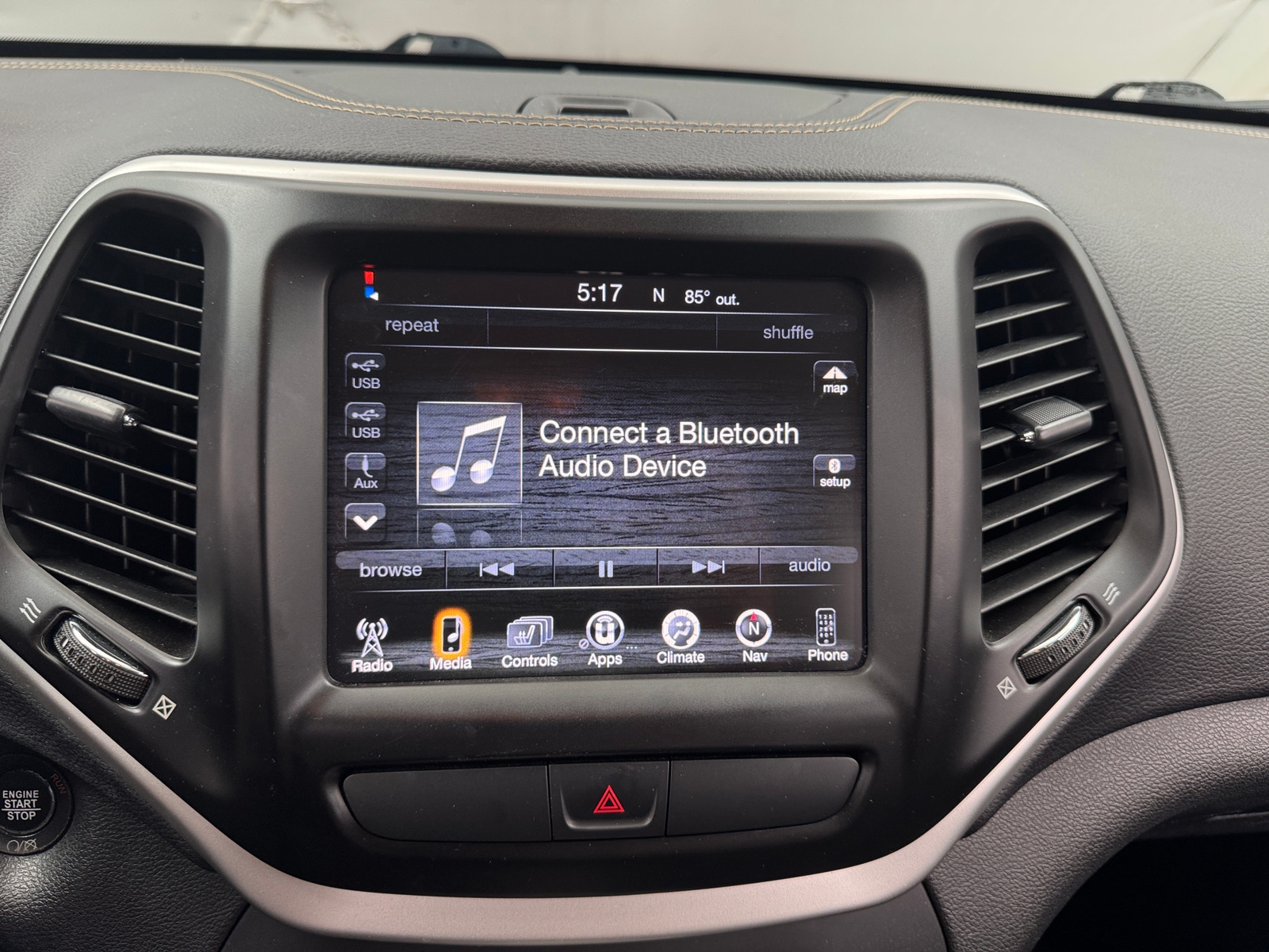 Thumbnail: 2018 Jeep Cherokee - 4