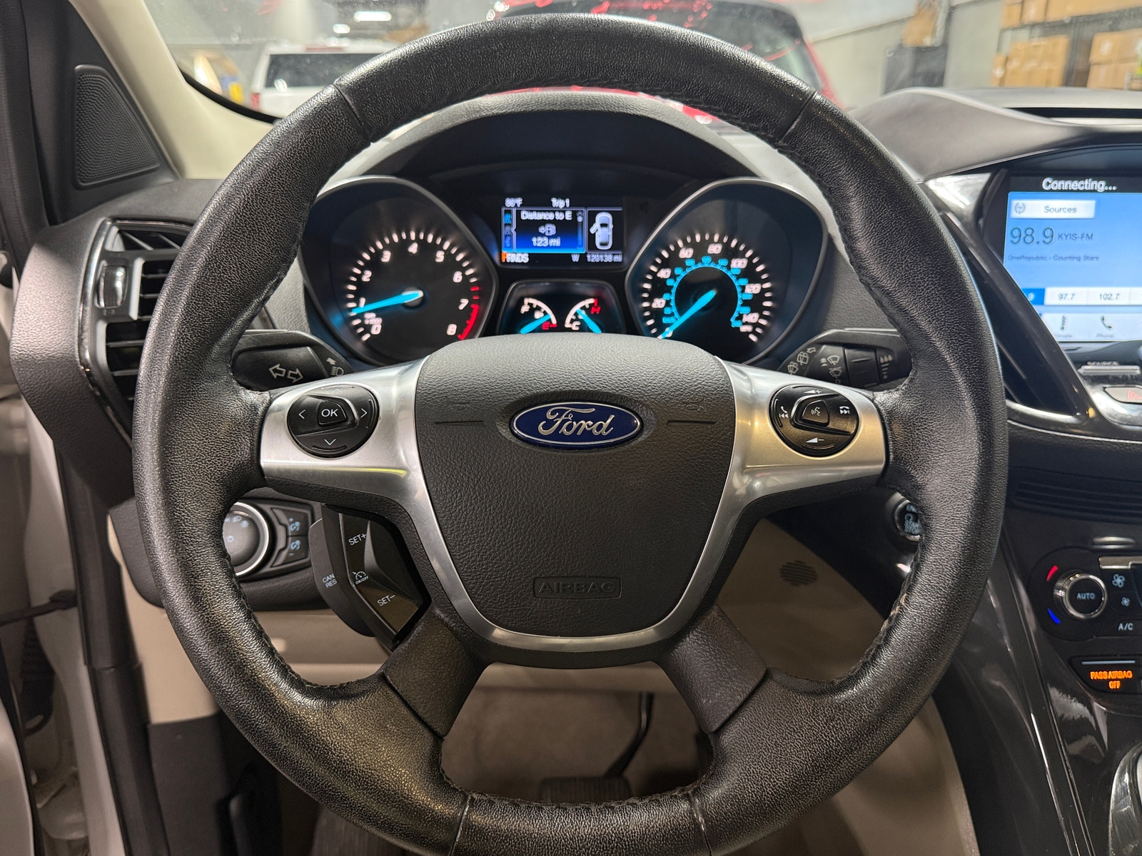 Thumbnail: 2016 Ford Escape - 4