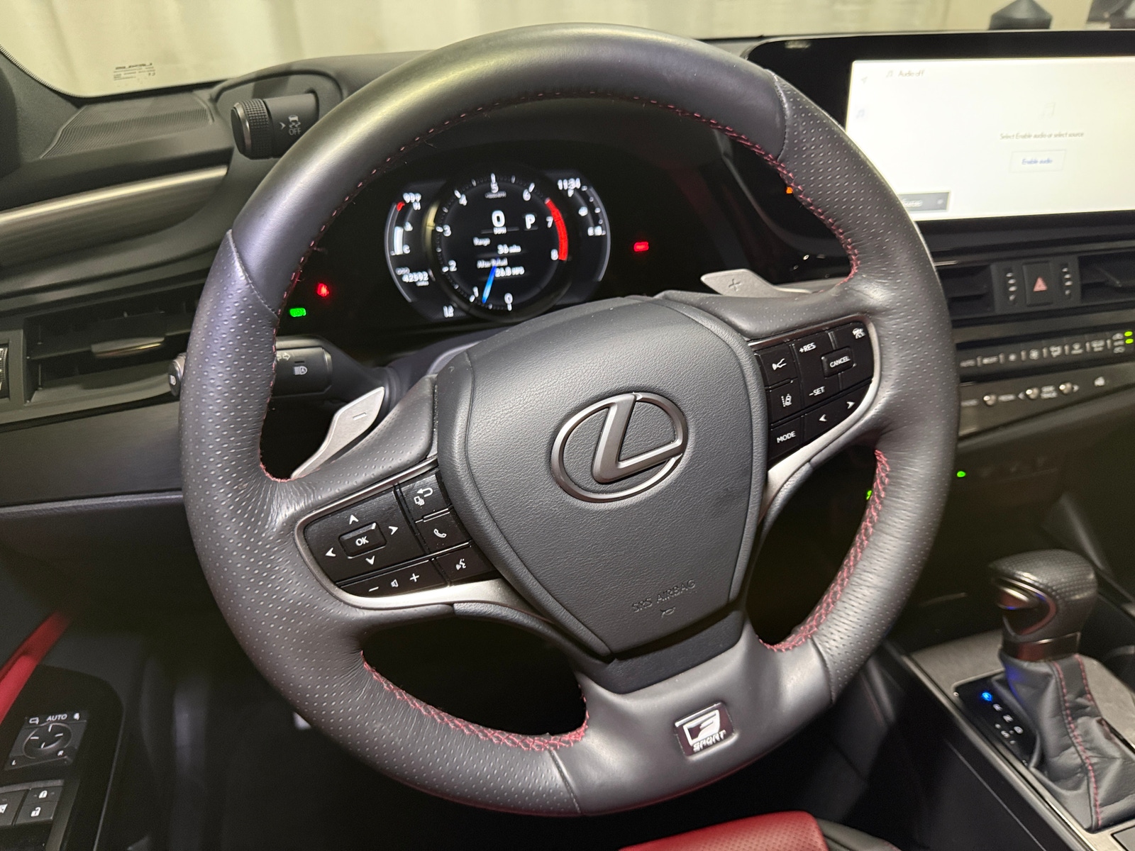 Thumbnail: 2023 Lexus ES - 4