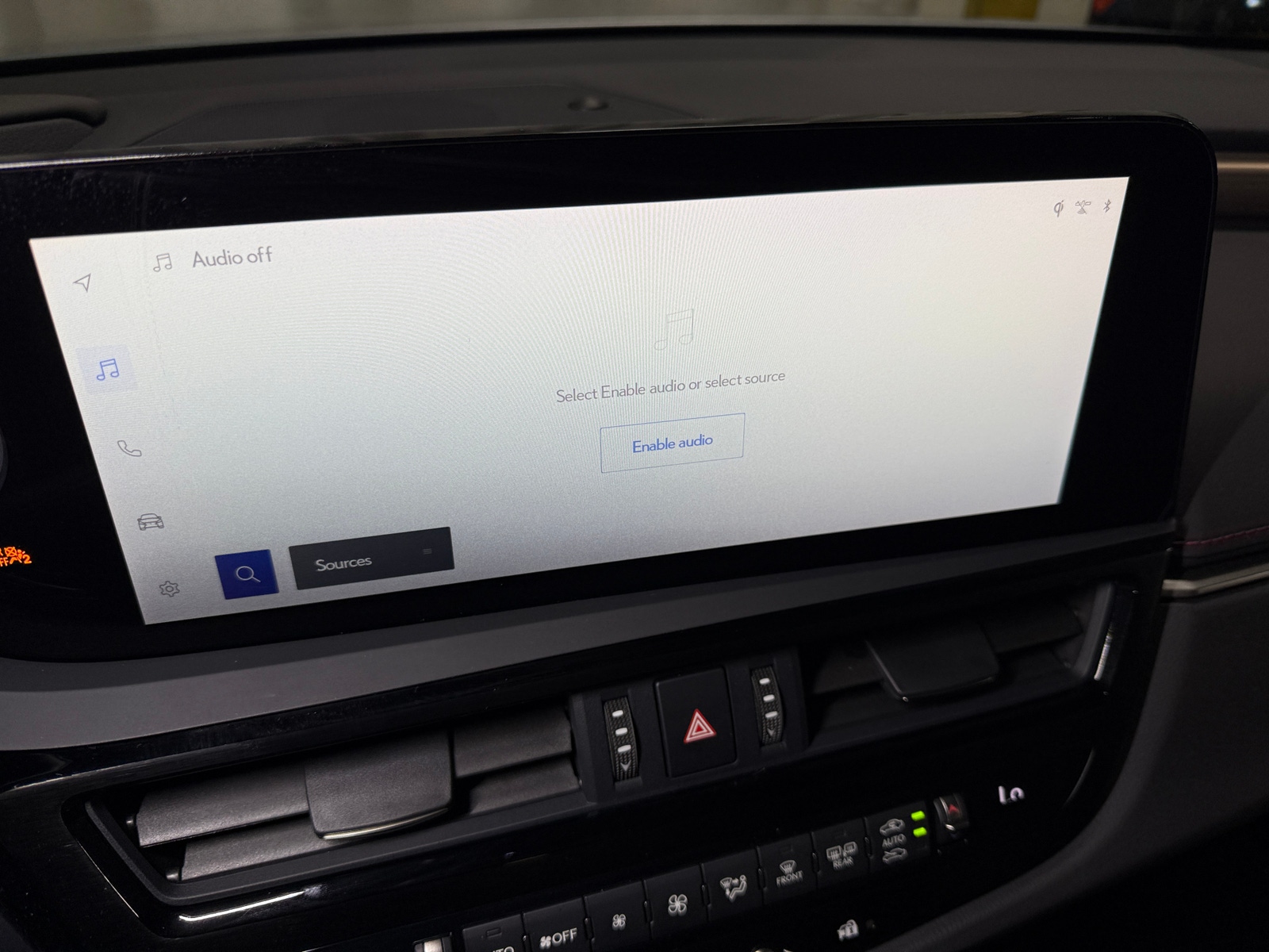 Thumbnail: 2023 Lexus ES - 3