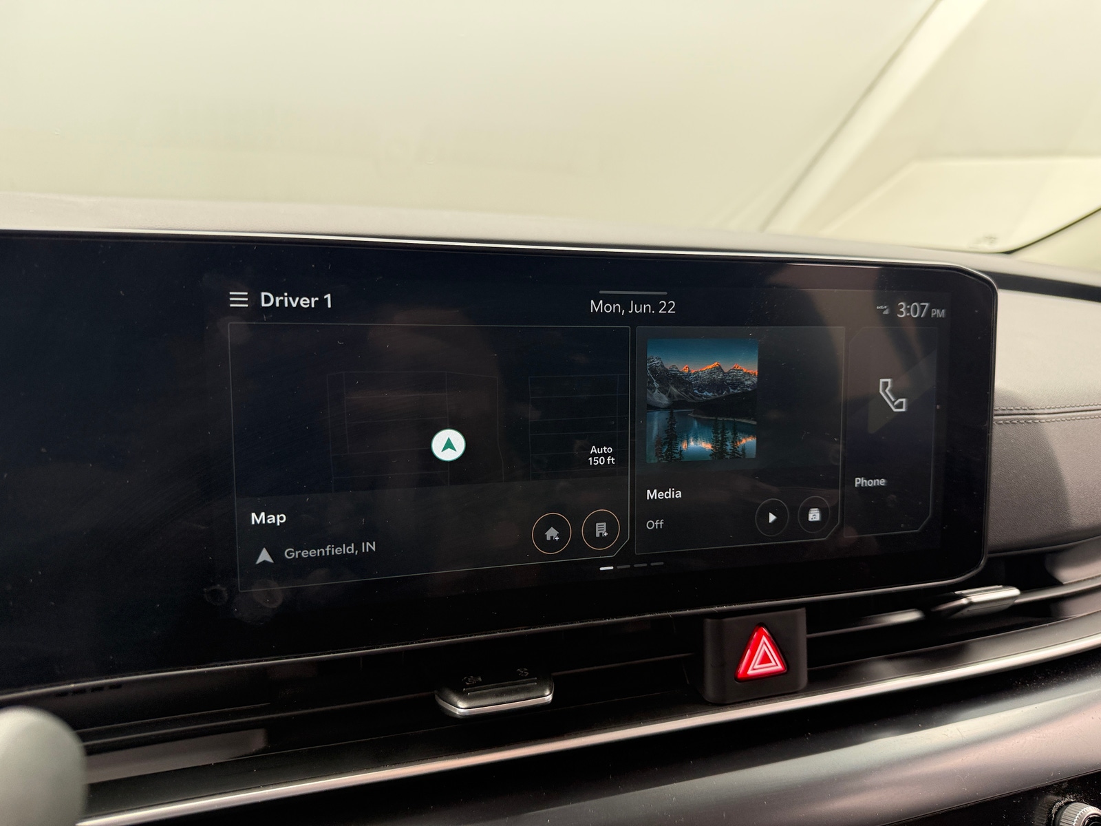 Thumbnail: 2025 Kia Carnival - 3