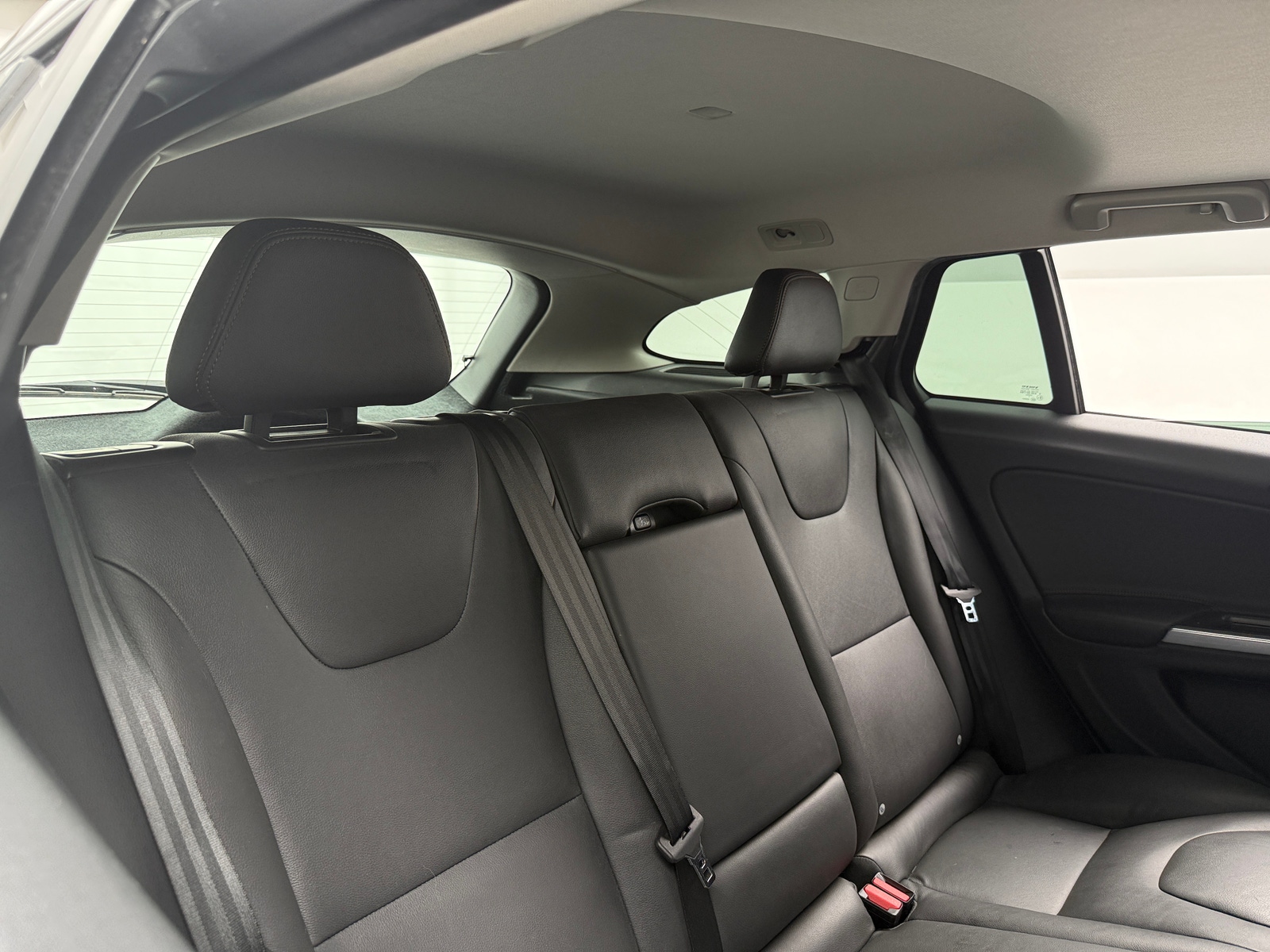 Thumbnail: 2016 Volvo V60 - 5