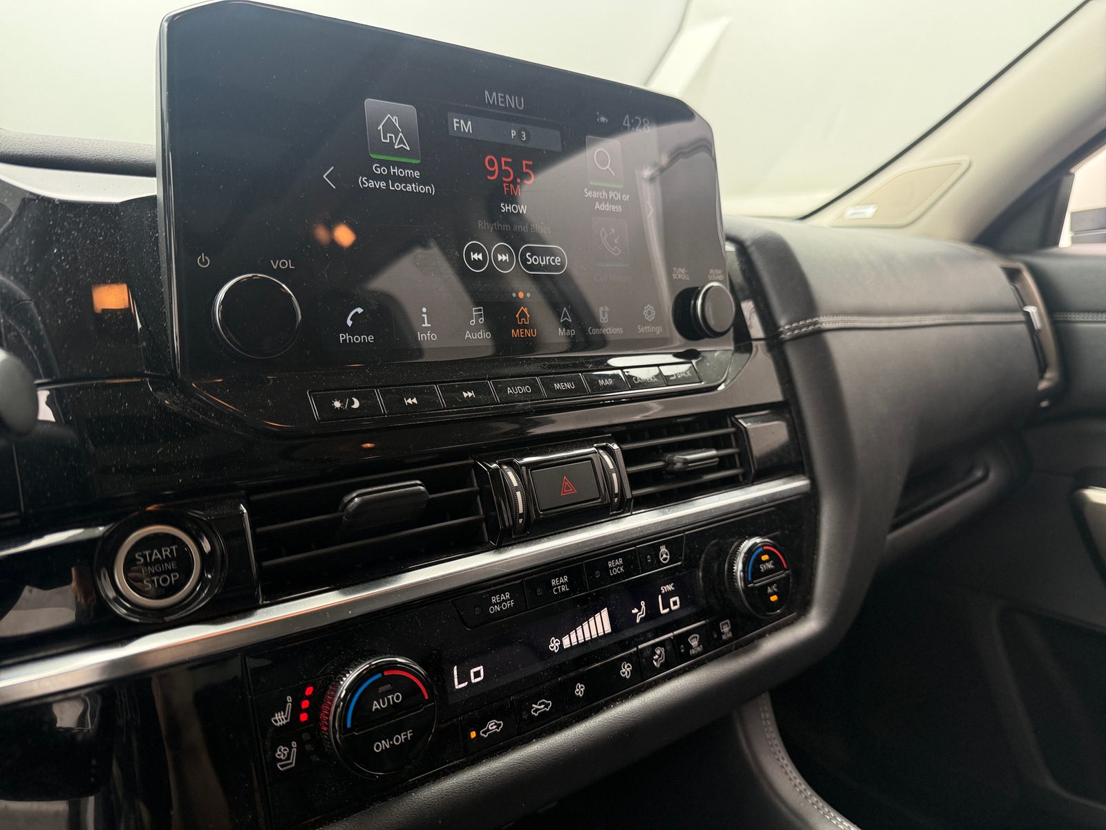 Thumbnail: 2023 Nissan Pathfinder - 3