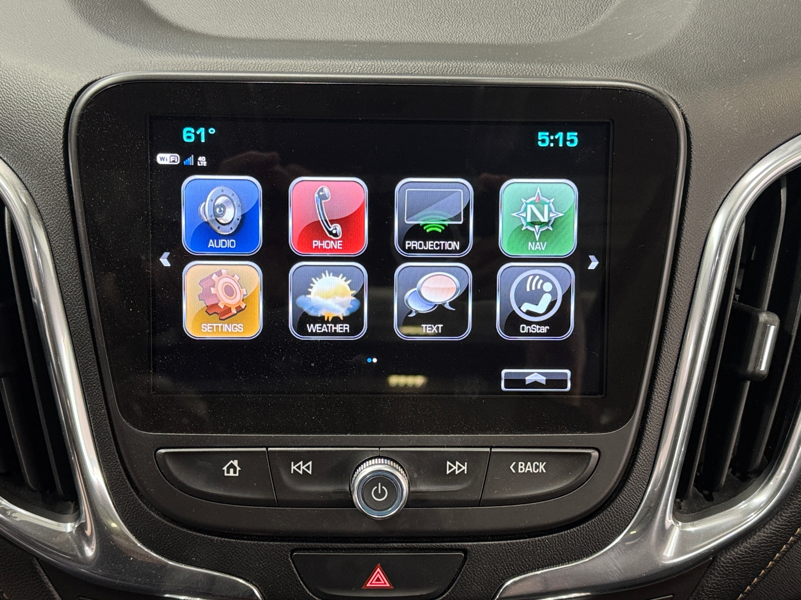 Thumbnail: 2018 Chevrolet Equinox - 3