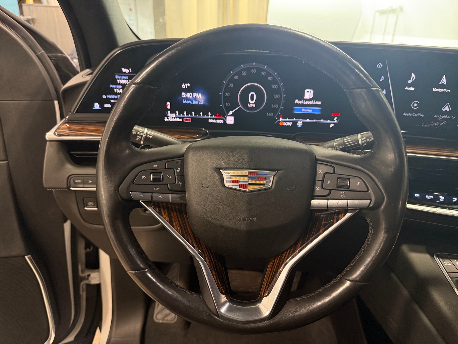 Thumbnail: 2021 Cadillac Escalade - 4