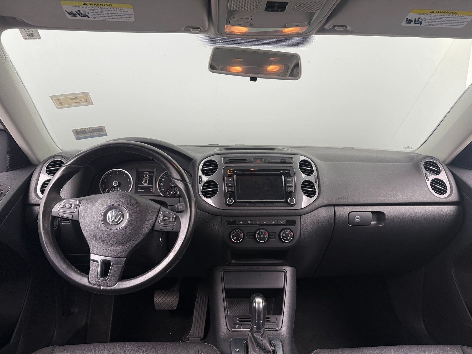 Thumbnail: 2013 Volkswagen Tiguan - 3