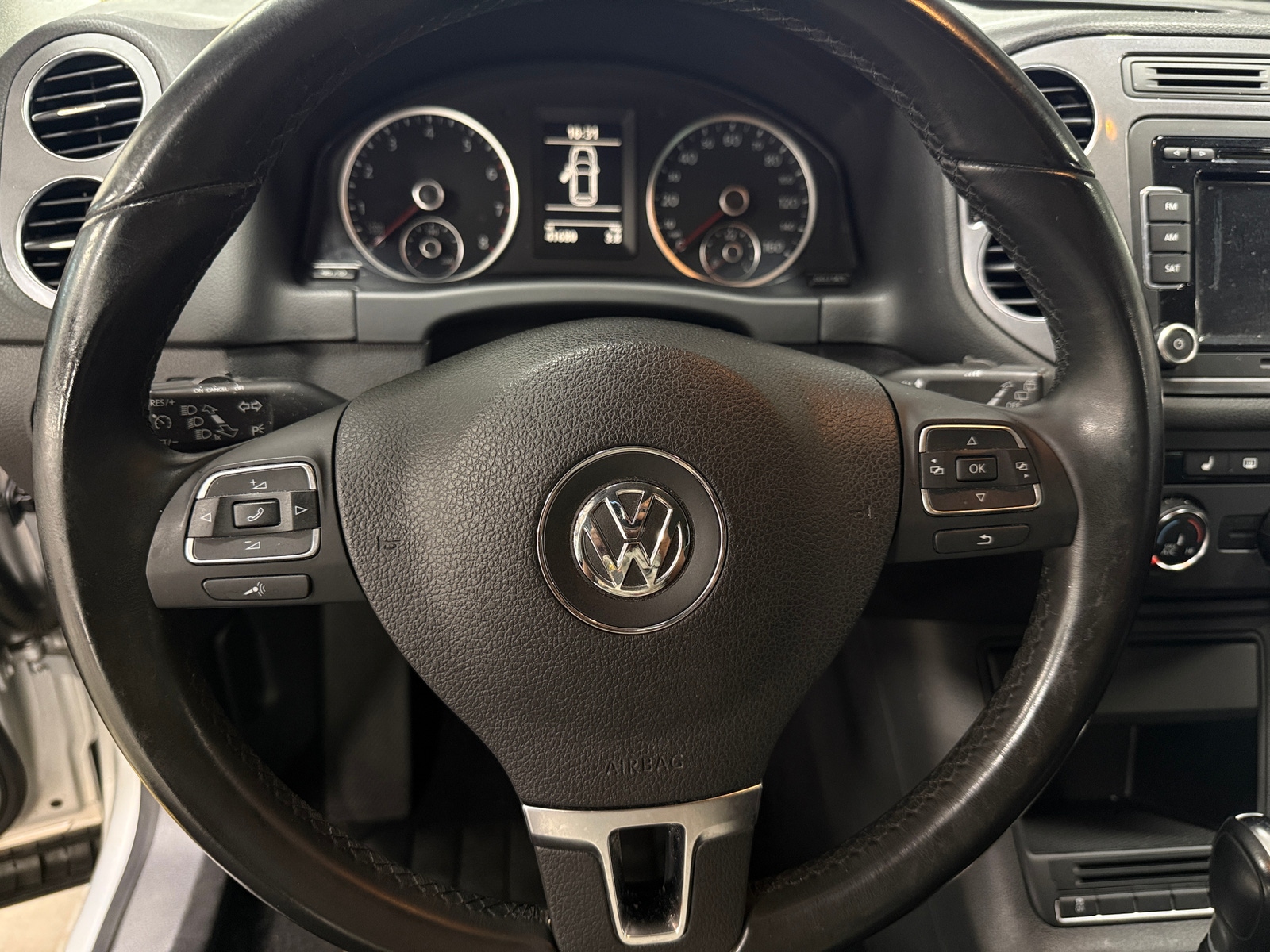Thumbnail: 2013 Volkswagen Tiguan - 5