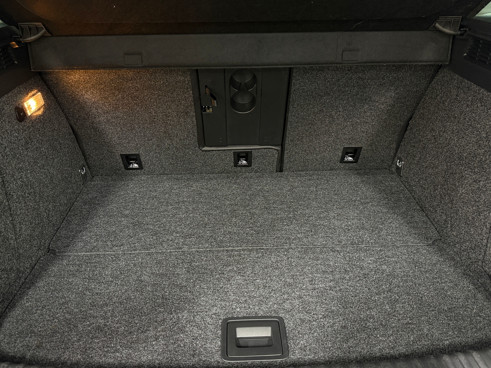 Thumbnail: 2013 Volkswagen Tiguan - 7
