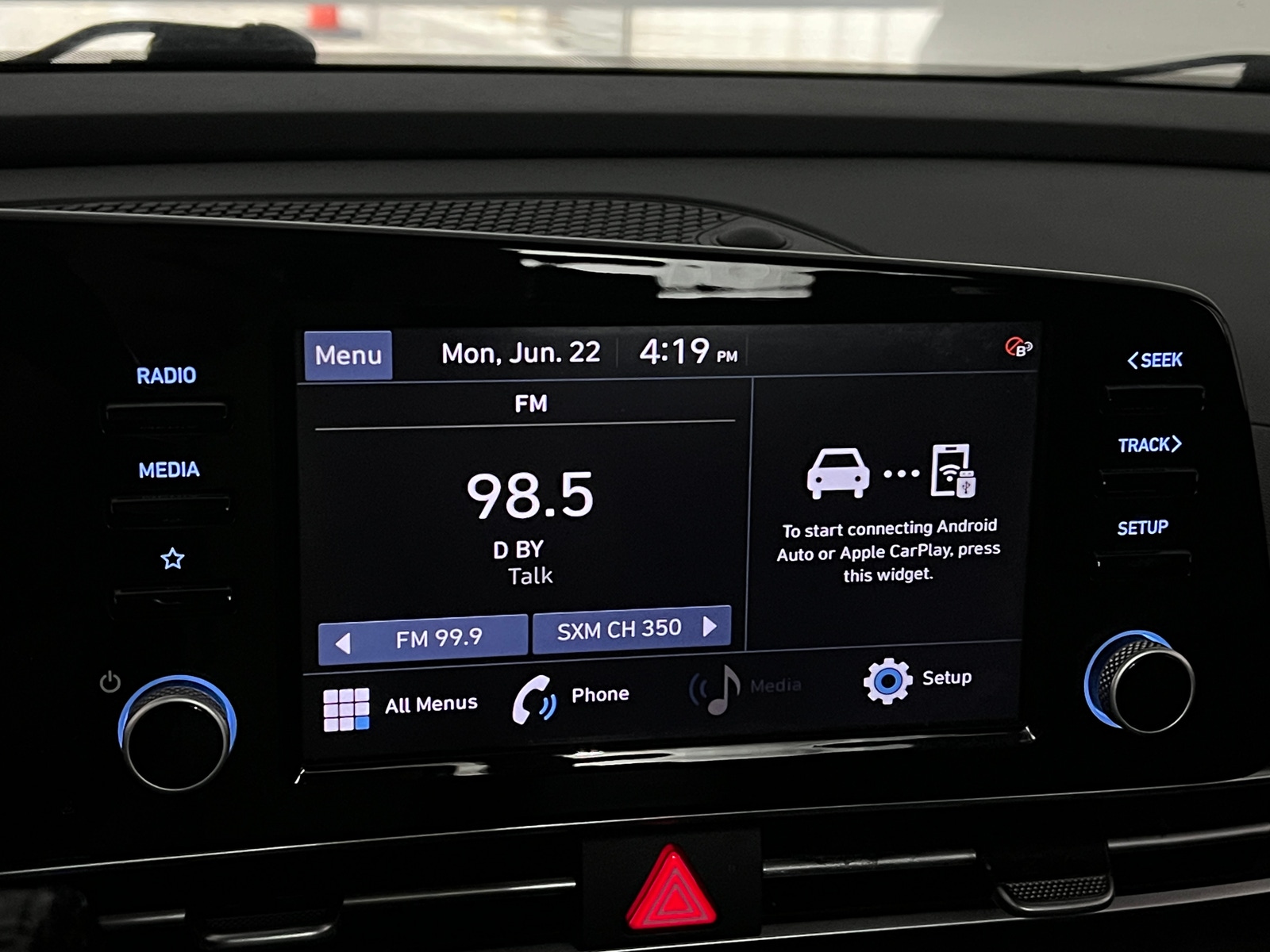 Thumbnail: 2021 Hyundai Elantra - 4