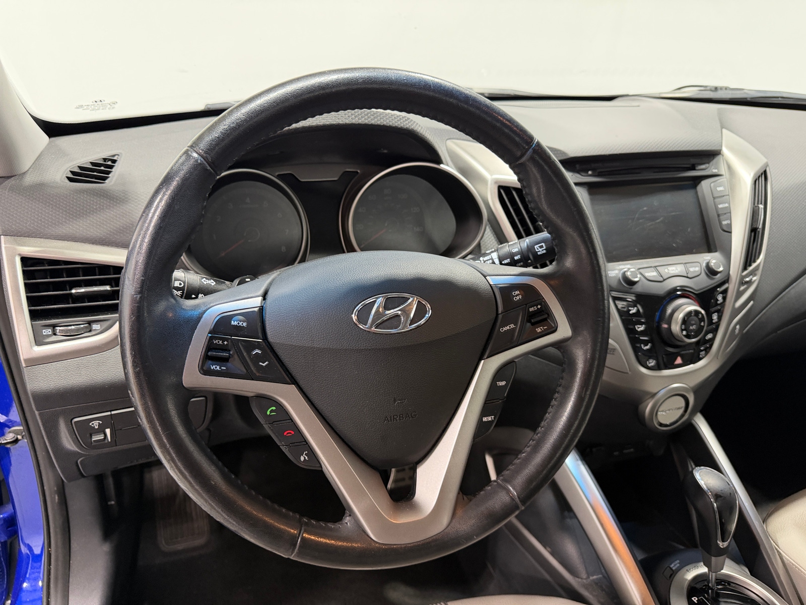 Thumbnail: 2012 Hyundai Veloster - 5