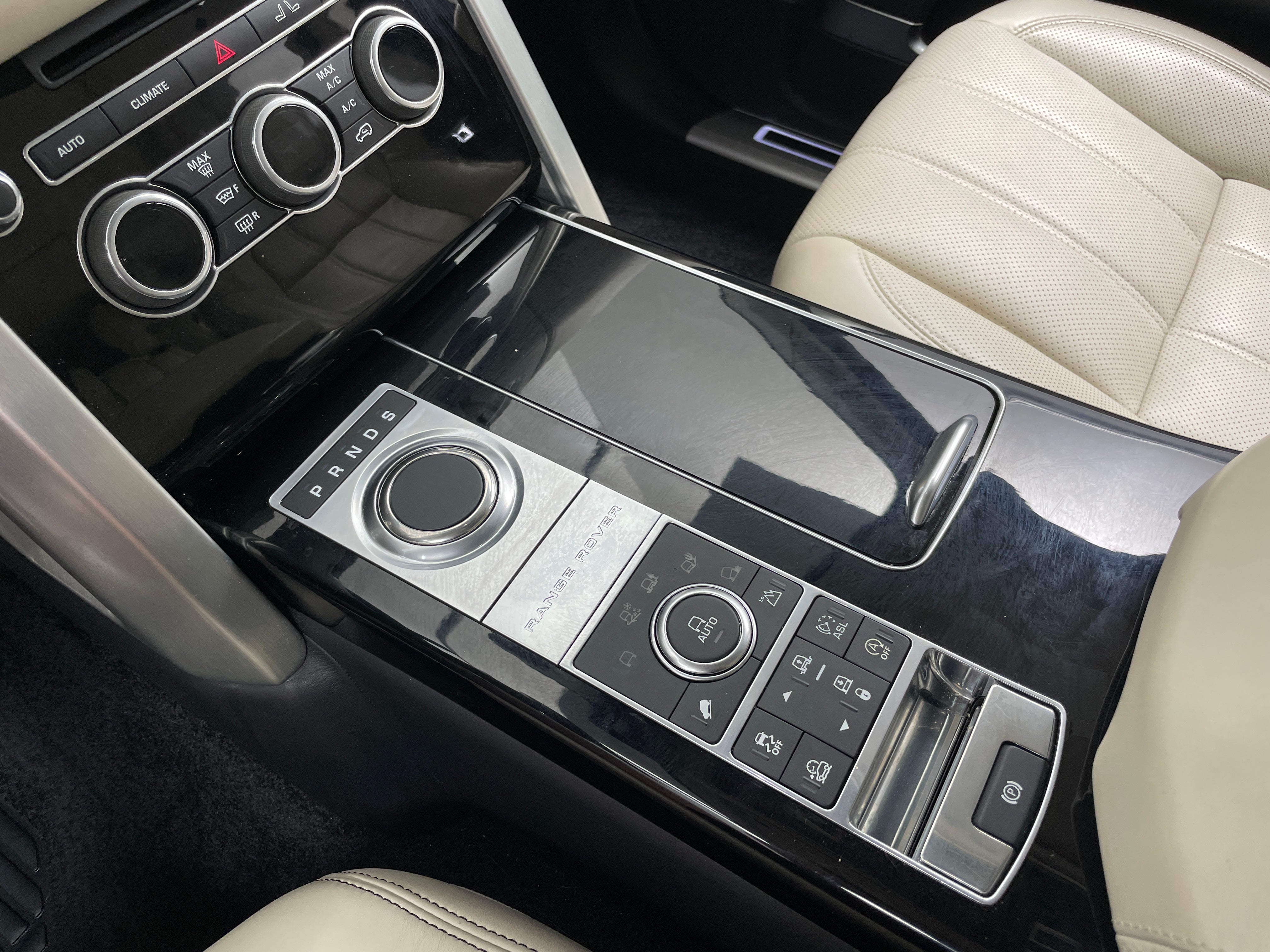 SALGV3EFXGA307445