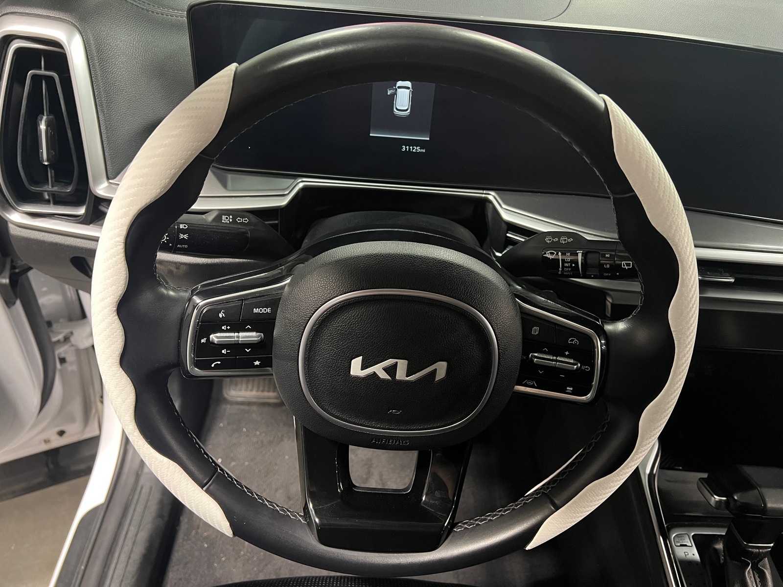 Thumbnail: 2024 Kia Sorento - 4