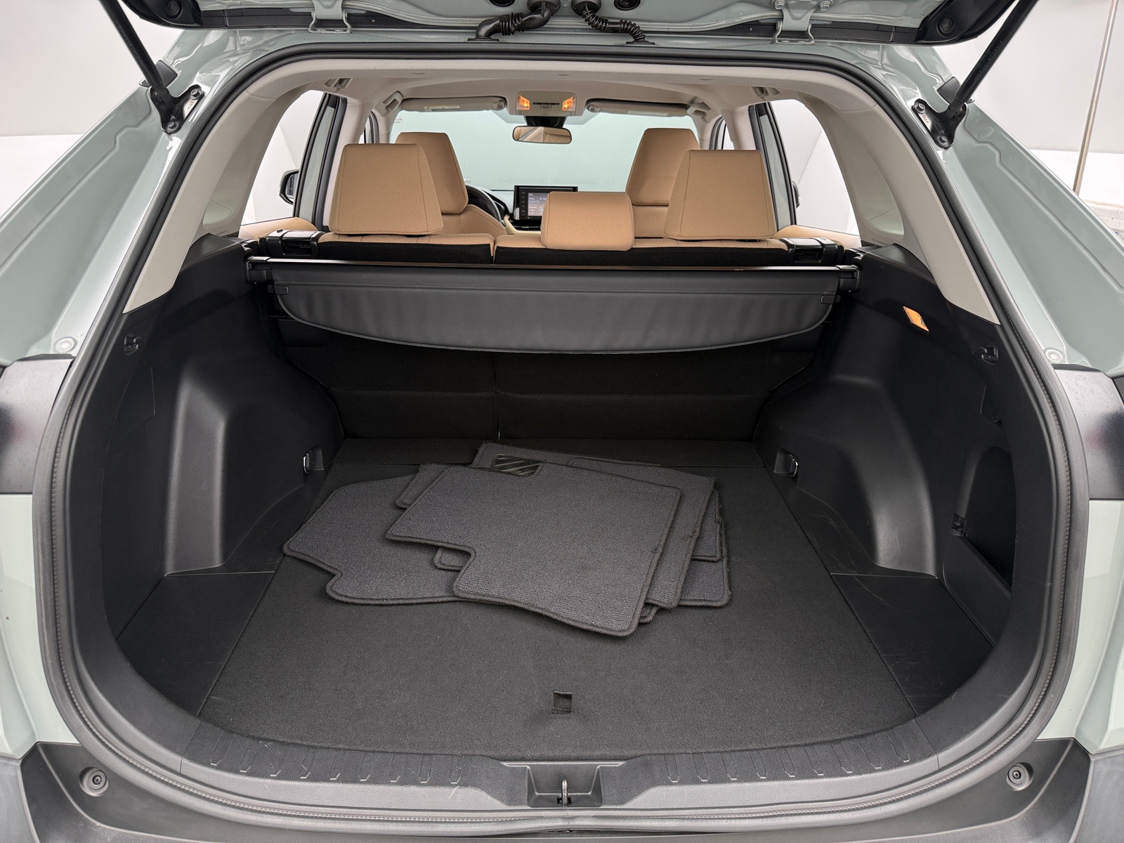 Thumbnail: 2021 Toyota RAV4 - 7