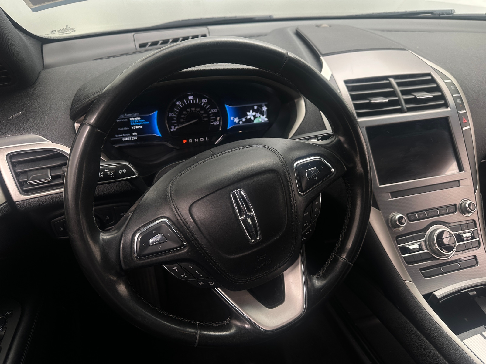 Thumbnail: 2020 Lincoln MKZ - 4