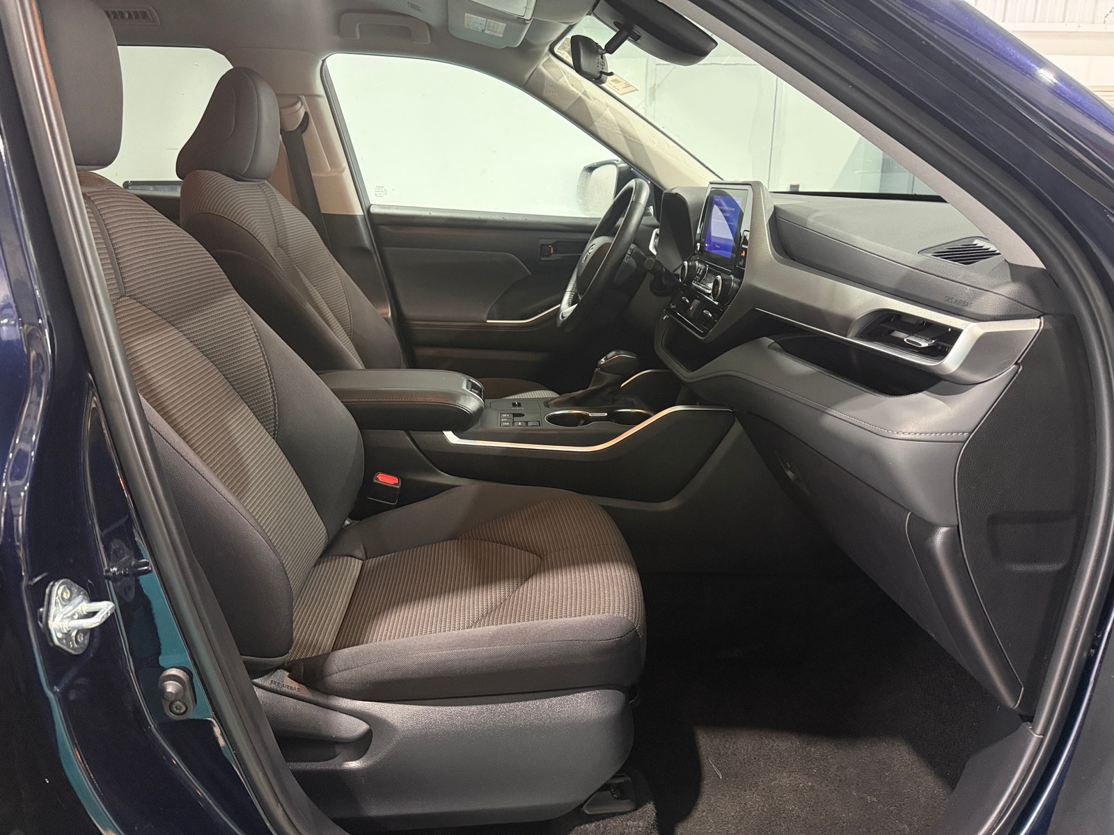 Thumbnail: 2025 Toyota Highlander - 2