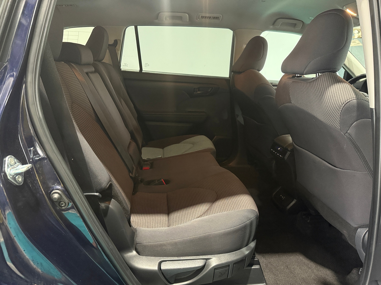 Thumbnail: 2025 Toyota Highlander - 6