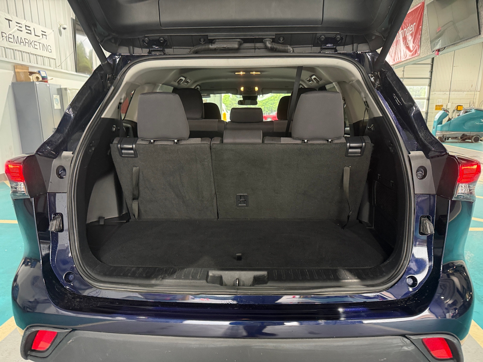 Thumbnail: 2025 Toyota Highlander - 7