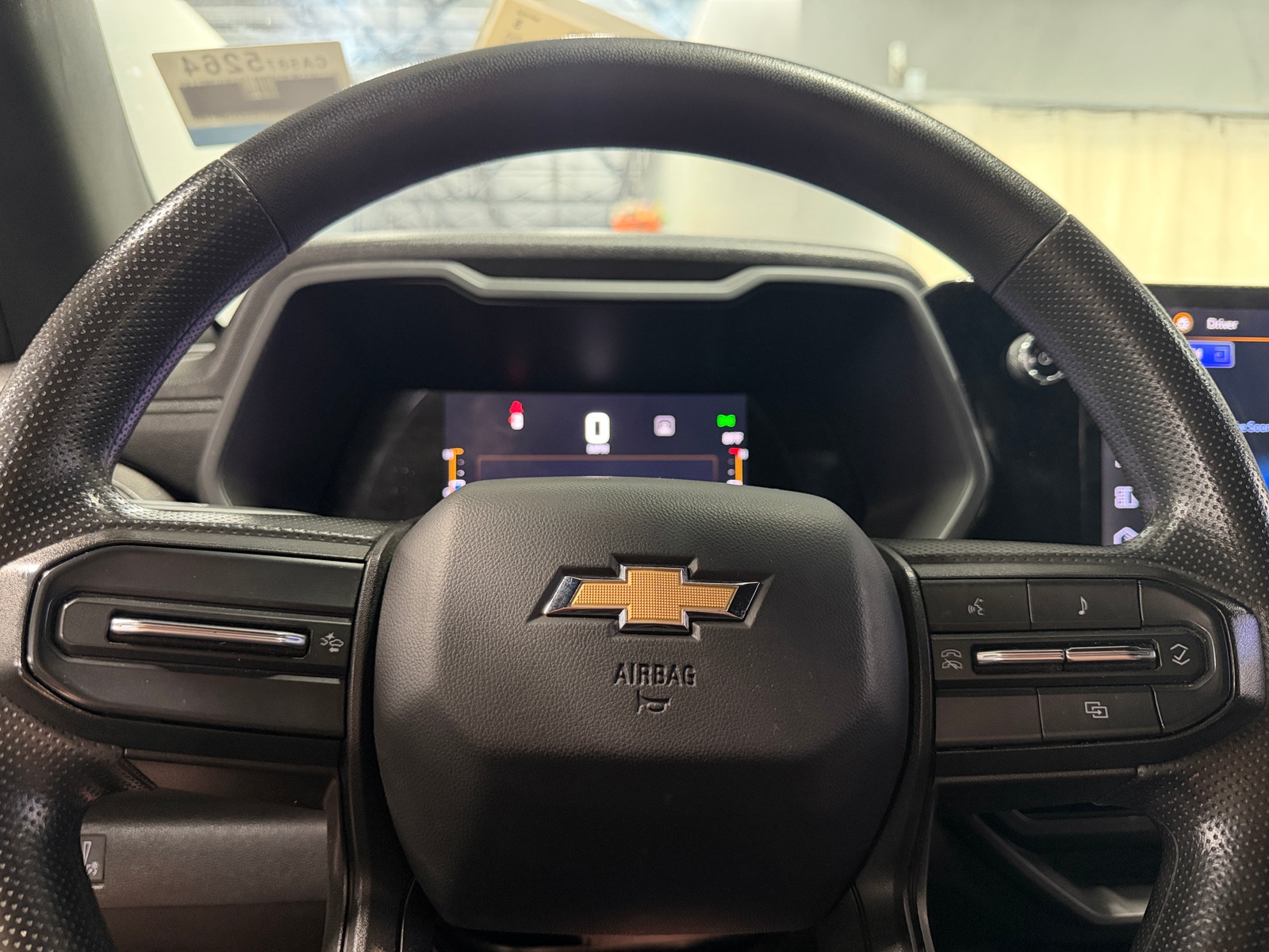 Thumbnail: 2023 Chevrolet Colorado - 5