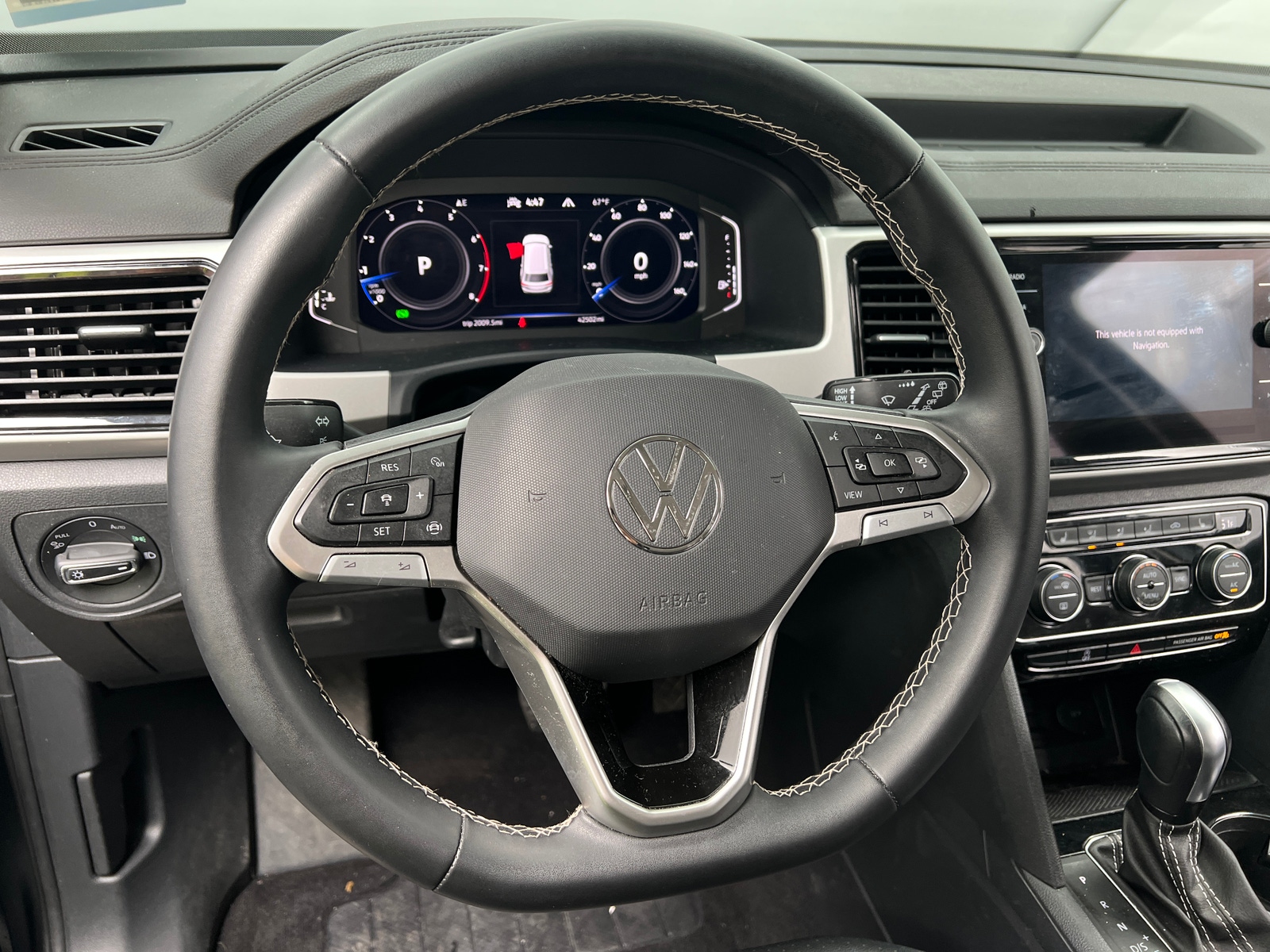 Thumbnail: 2023 Volkswagen Atlas - 4