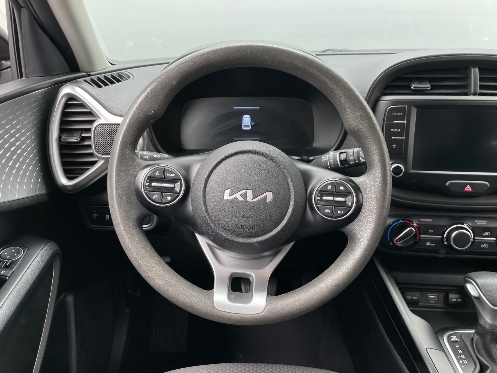 Thumbnail: 2023 Kia Soul - 5