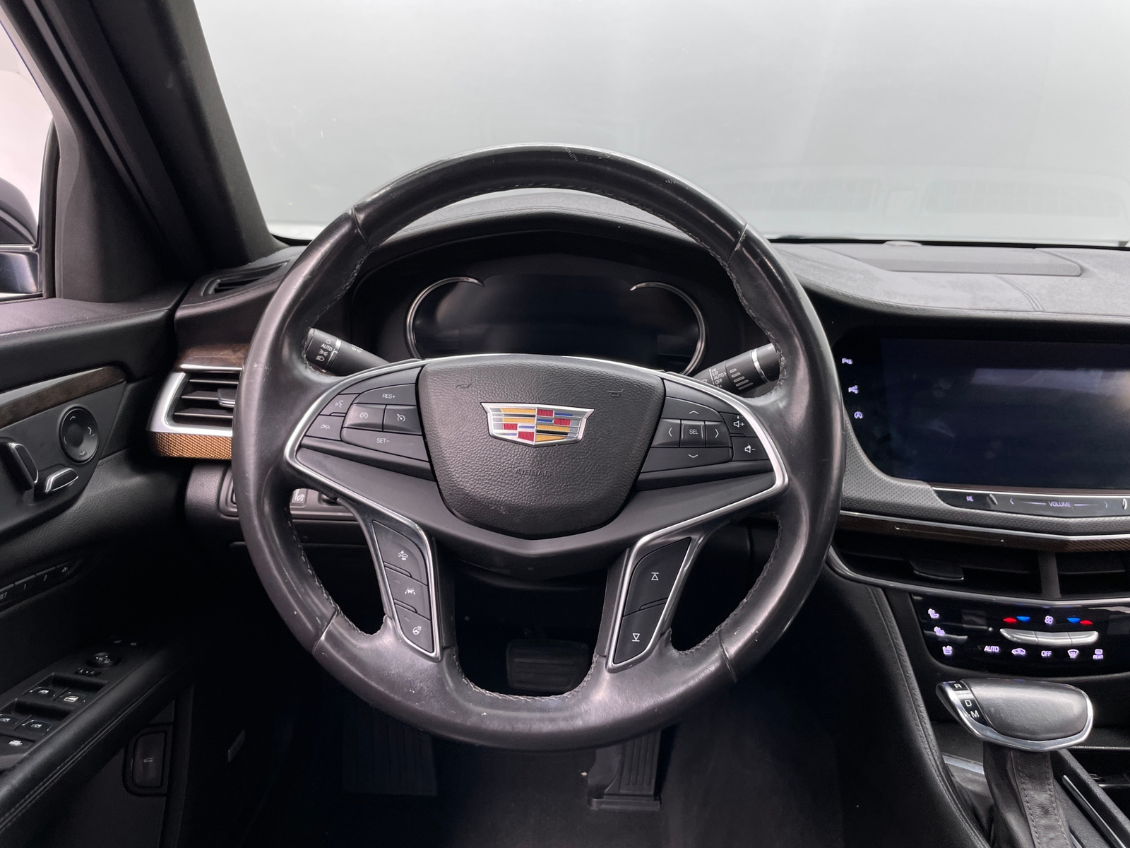 Thumbnail: 2017 Cadillac CT6 - 4