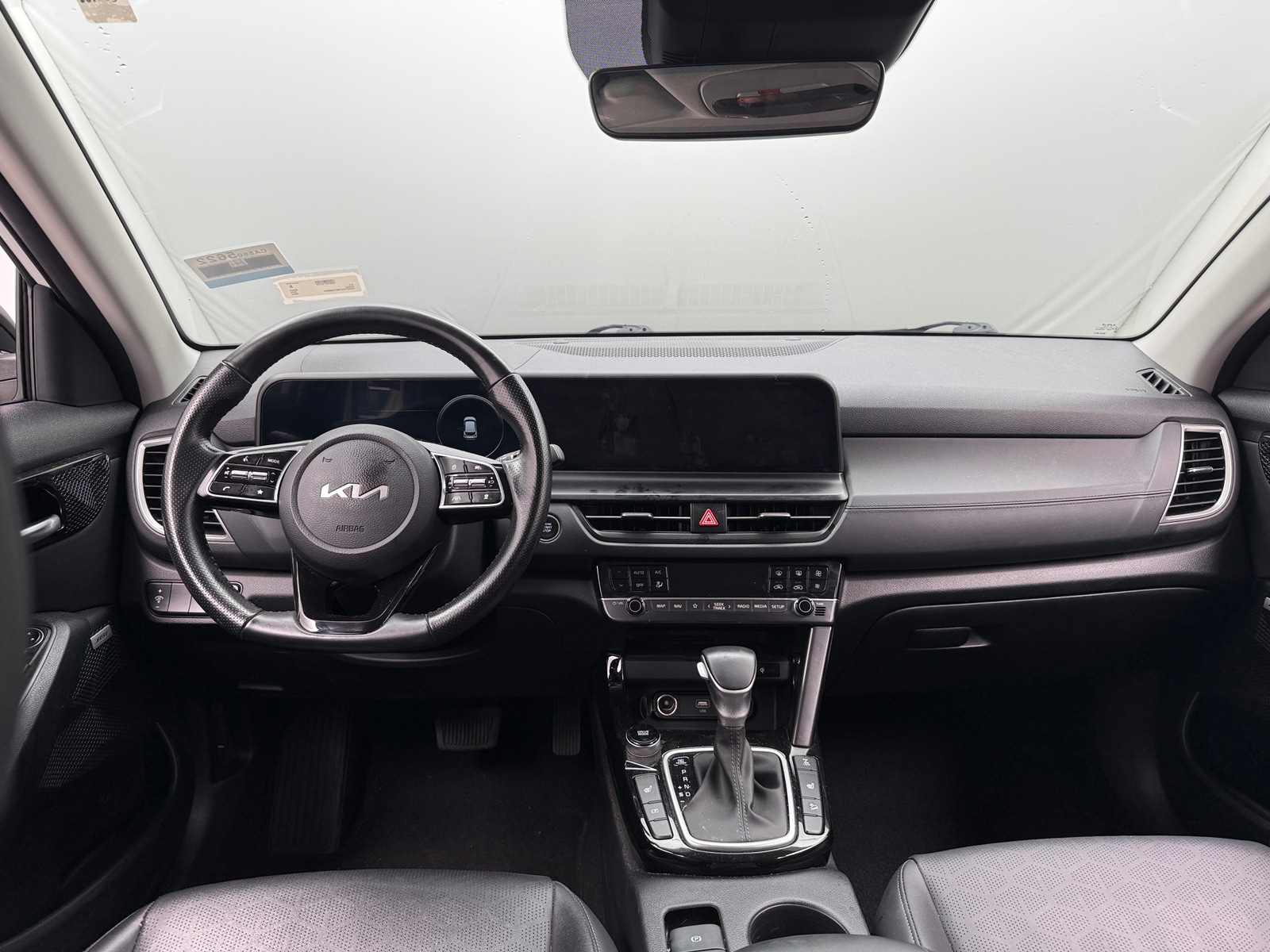 Thumbnail: 2024 Kia Seltos - 2