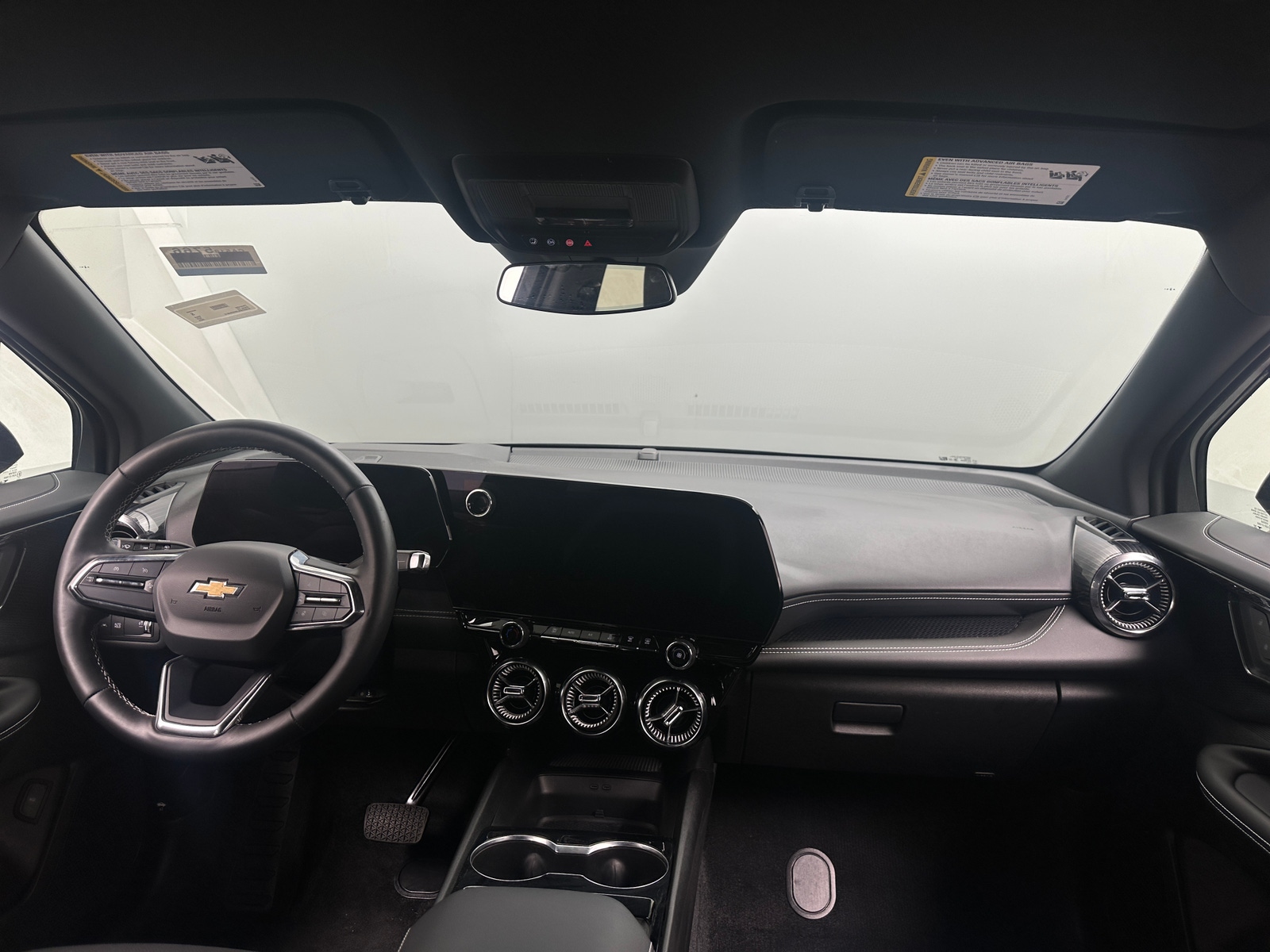 Thumbnail: 2024 Chevrolet Blazer EV - 3