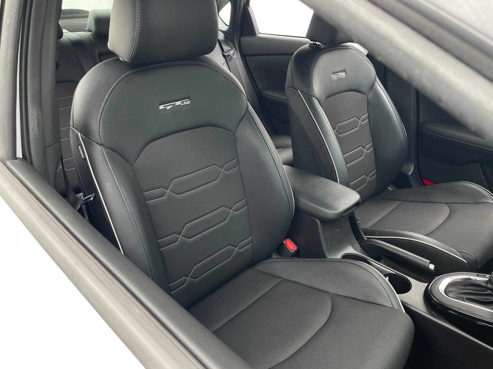 Thumbnail: 2021 Kia Forte - 2