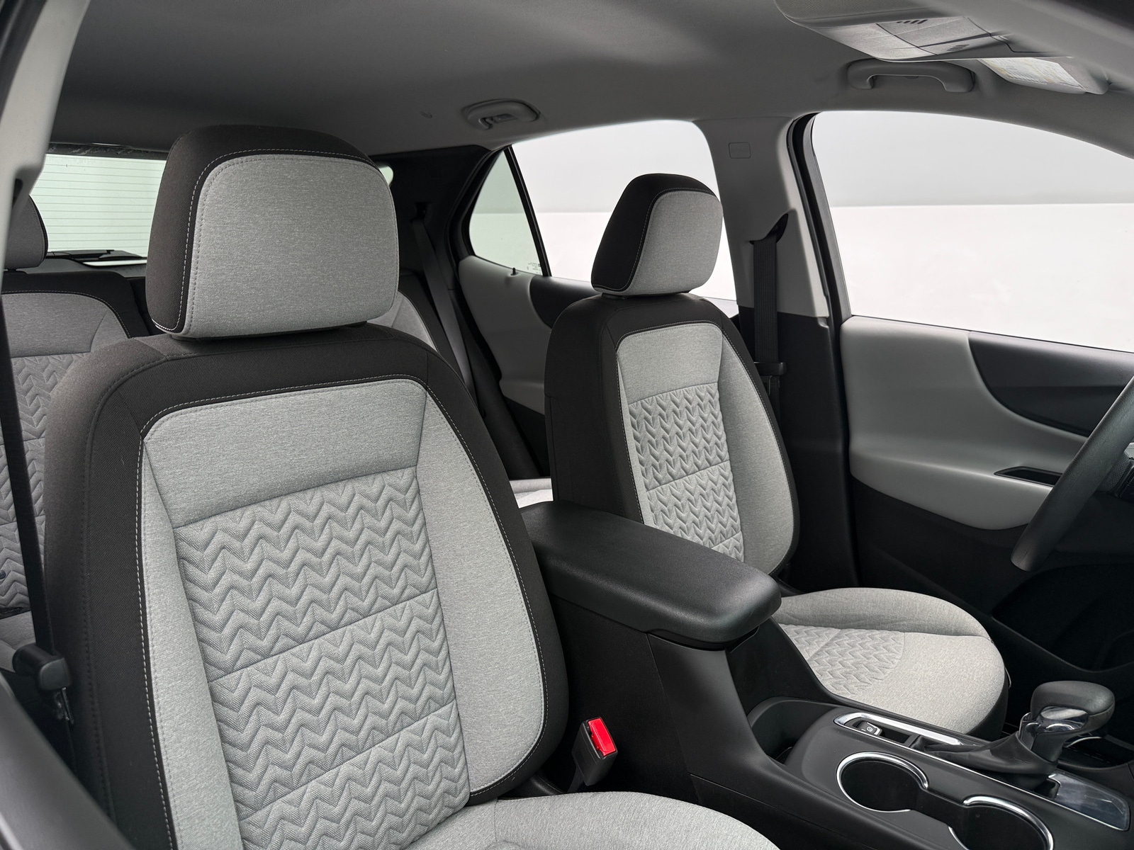 Thumbnail: 2022 Chevrolet Equinox - 2