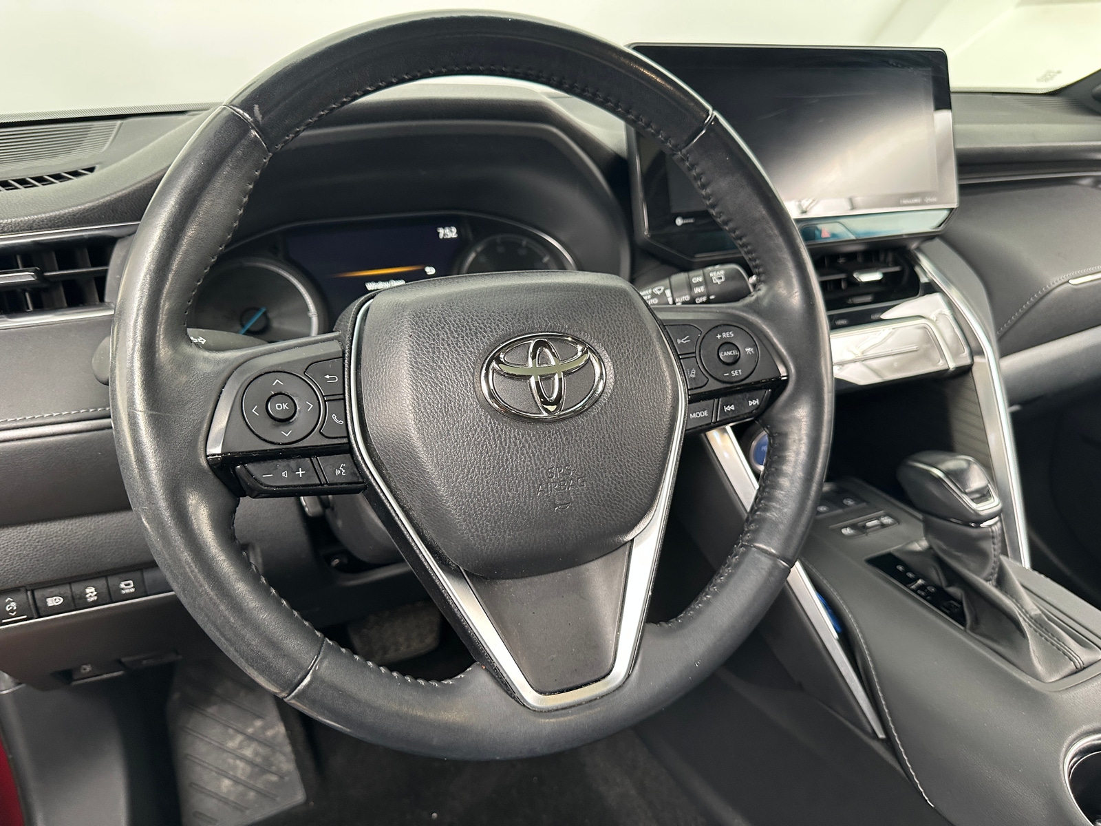 Thumbnail: 2021 Toyota Venza - 4
