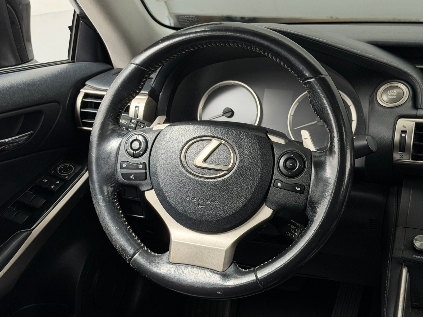 Thumbnail: 2015 Lexus IS - 4