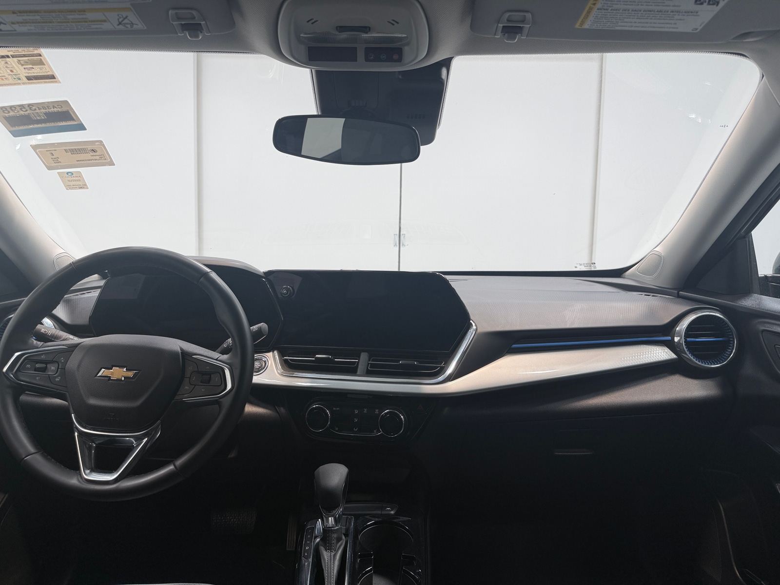 Thumbnail: 2025 Chevrolet Trax - 3