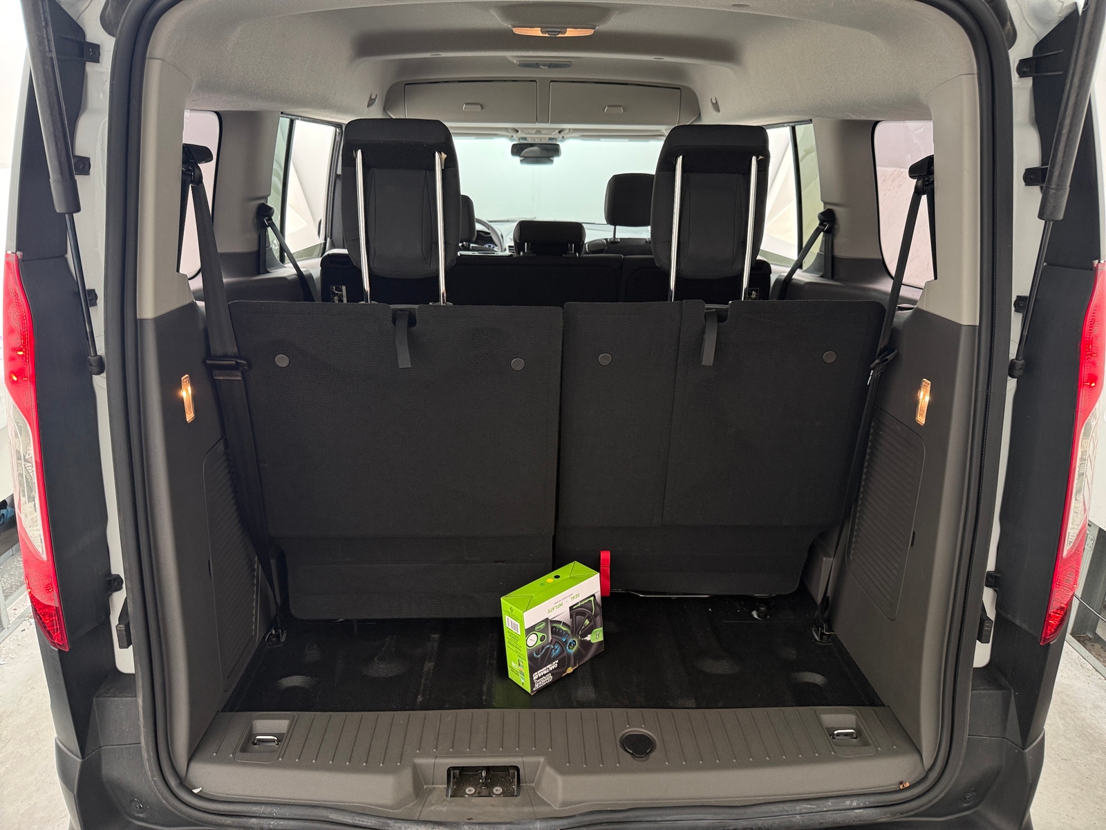 Thumbnail: 2023 Ford Transit Series - 7