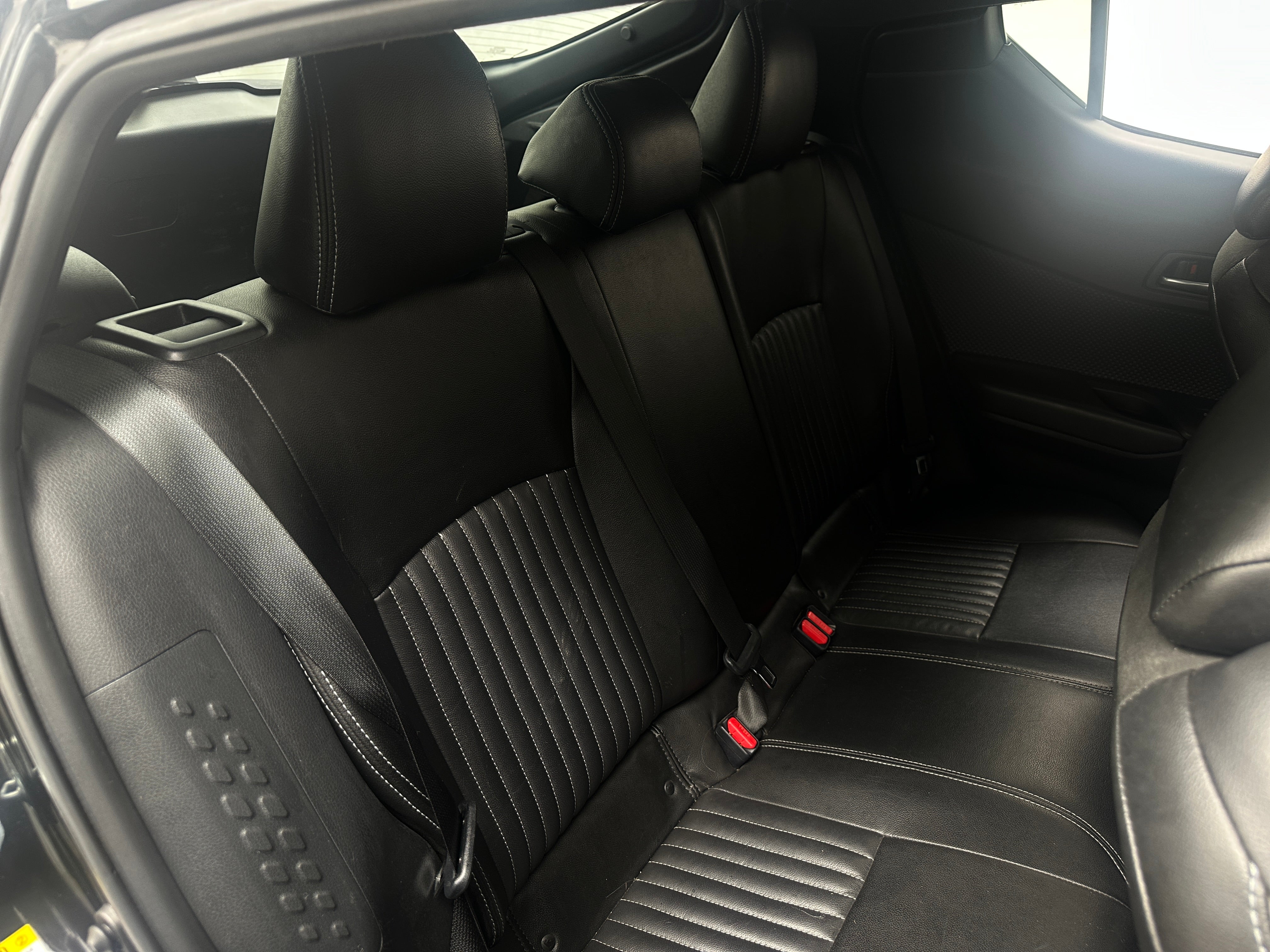 Used 2018 Toyota C-HR XLE Premium with VIN NMTKHMBX6JR030944 for sale in Eagan, Minnesota