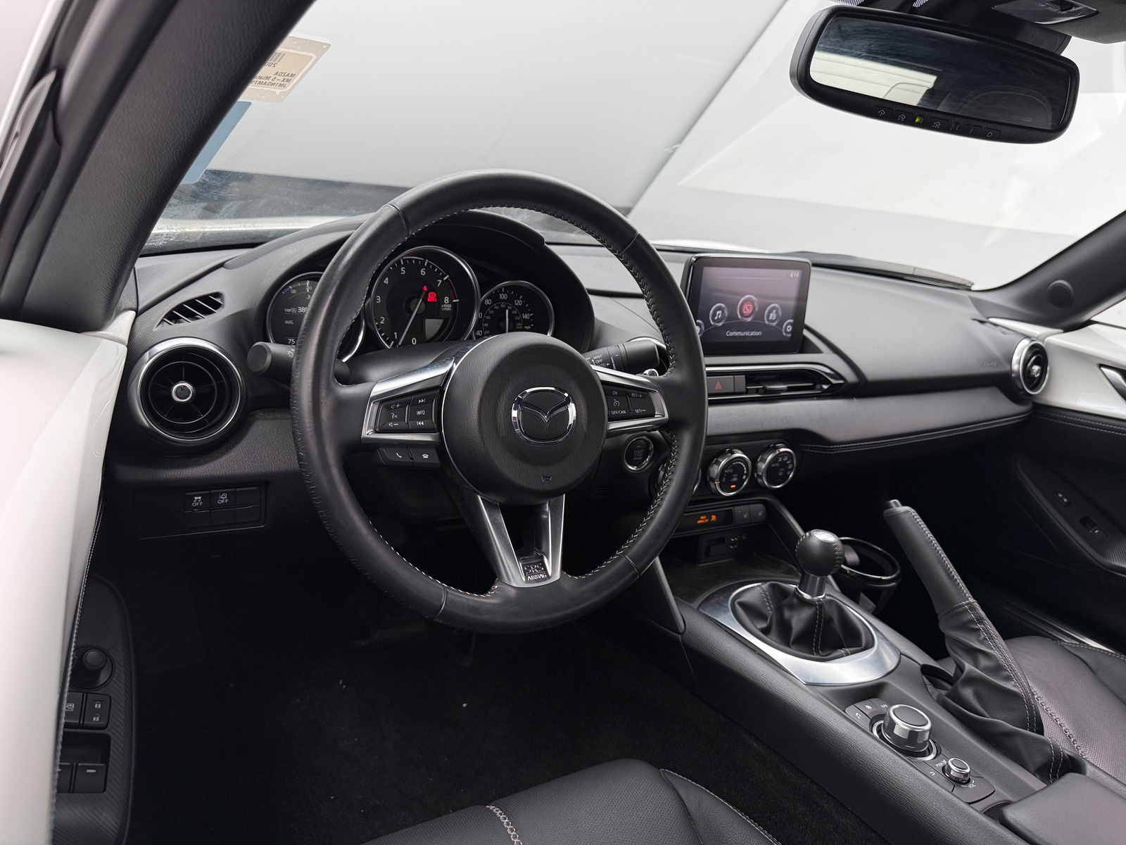 Thumbnail: 2023 Mazda MX-5 Miata - 2