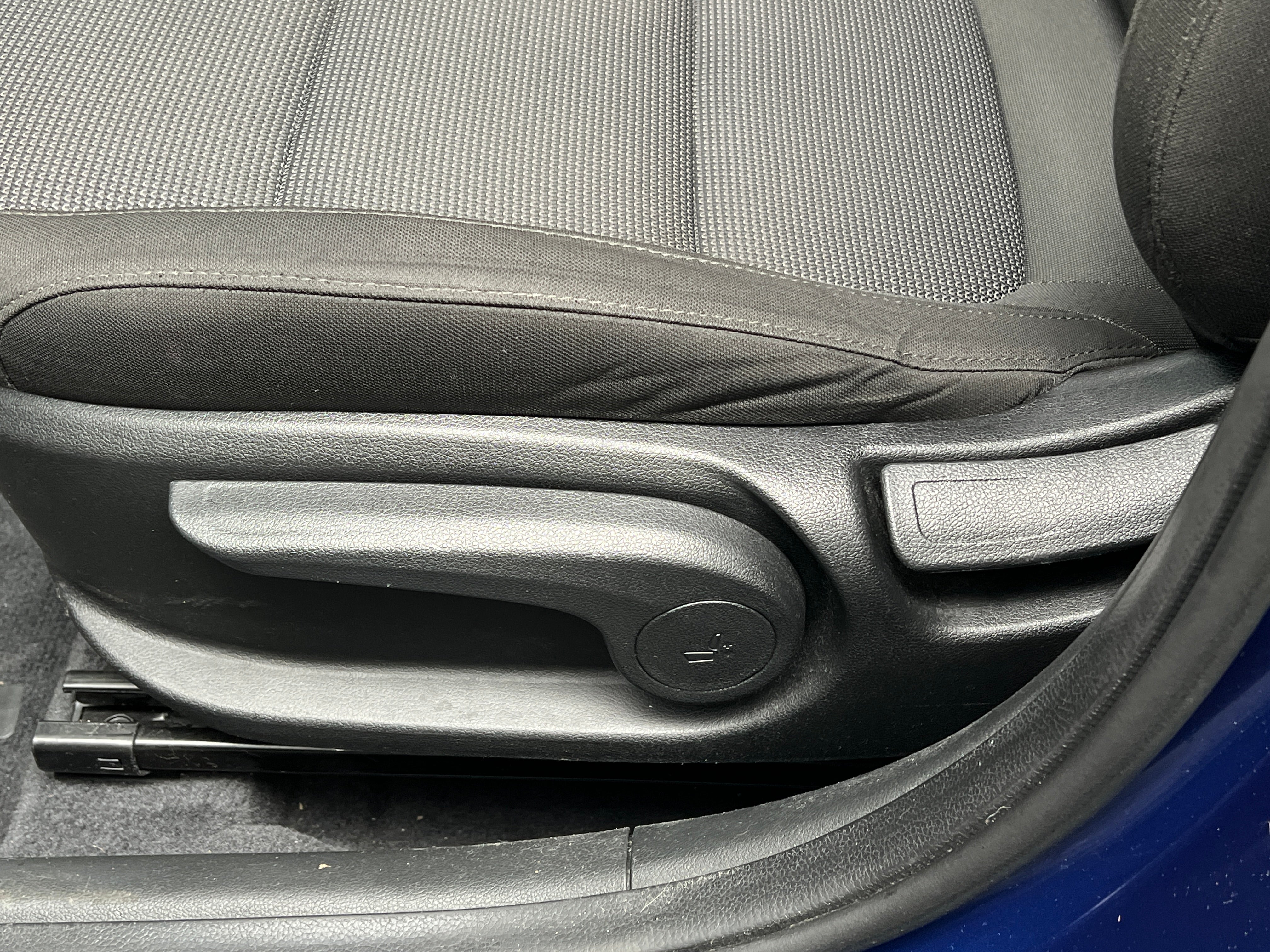 Used 2018 Hyundai Accent SE with VIN 3KPC24A37JE033027 for sale in Auburn, WA