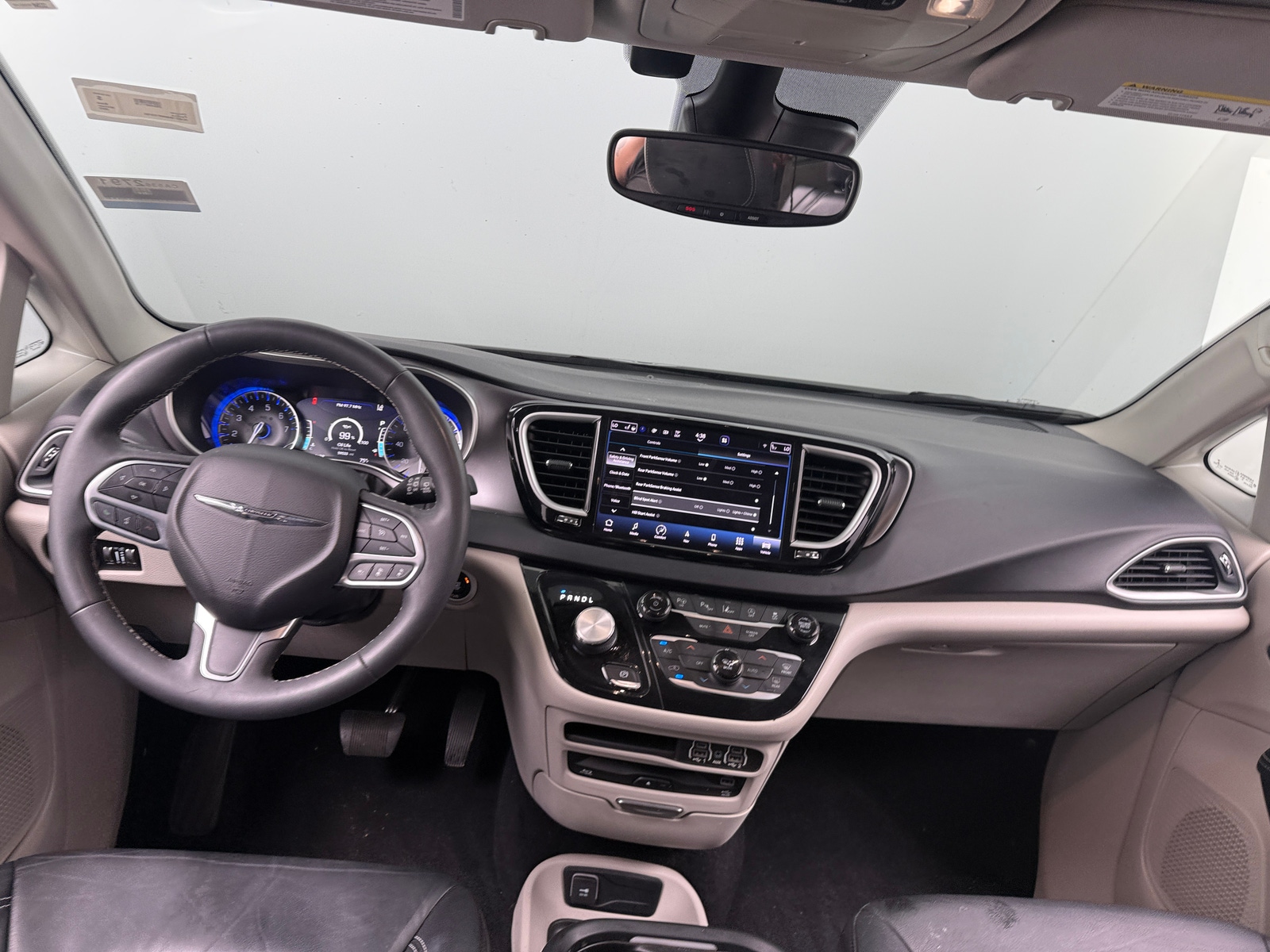 Thumbnail: 2022 Chrysler Pacifica - 2