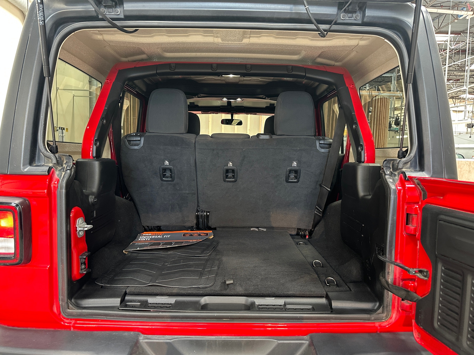 Thumbnail: 2020 Jeep Wrangler - 7