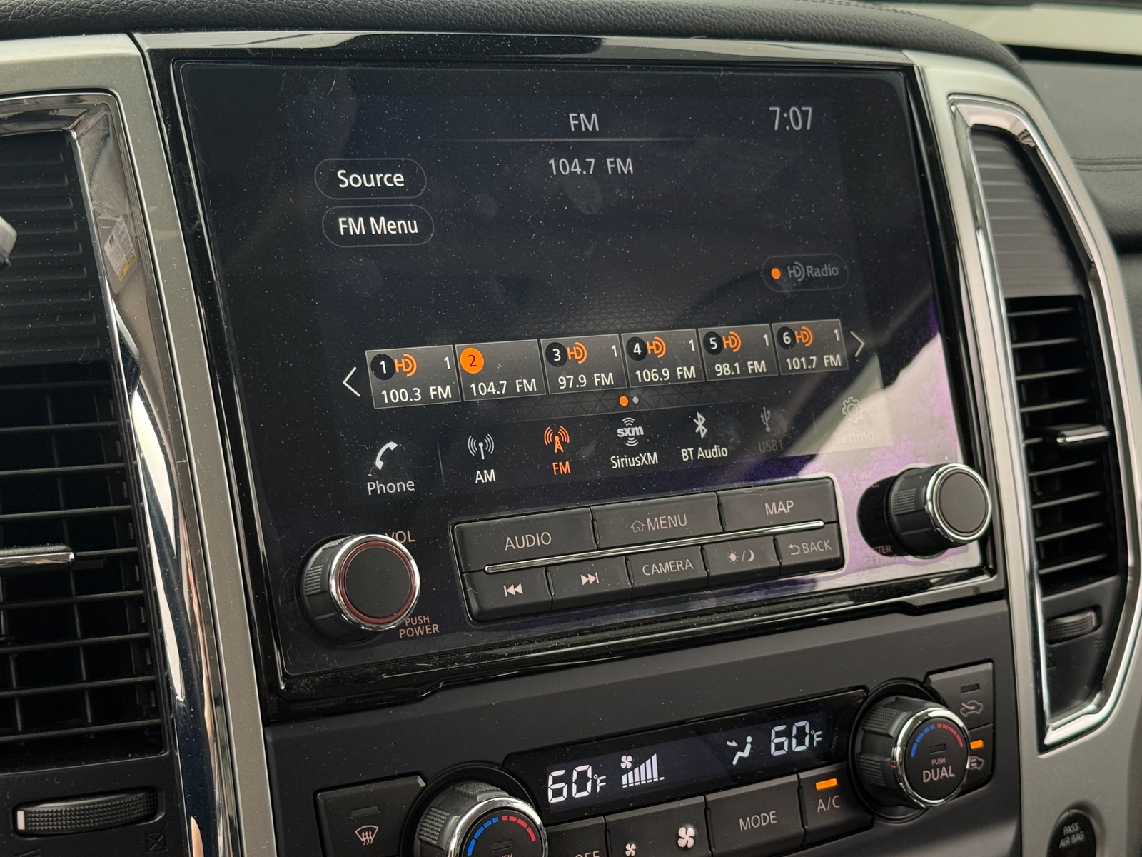 Thumbnail: 2020 Nissan Titan - 3