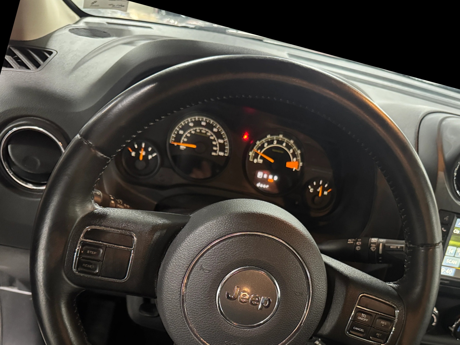 Thumbnail: 2015 Jeep Patriot - 5