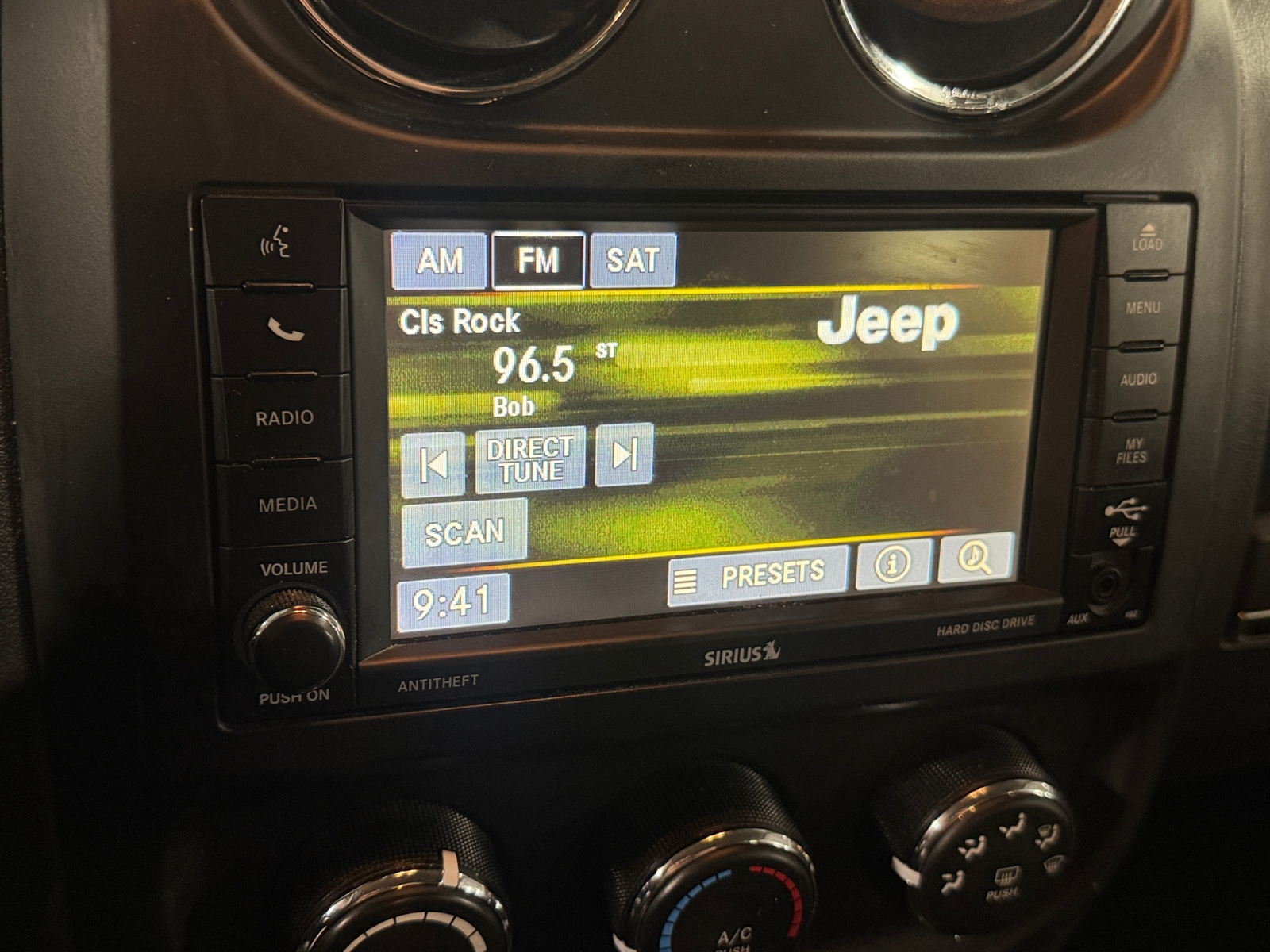 Thumbnail: 2015 Jeep Patriot - 4