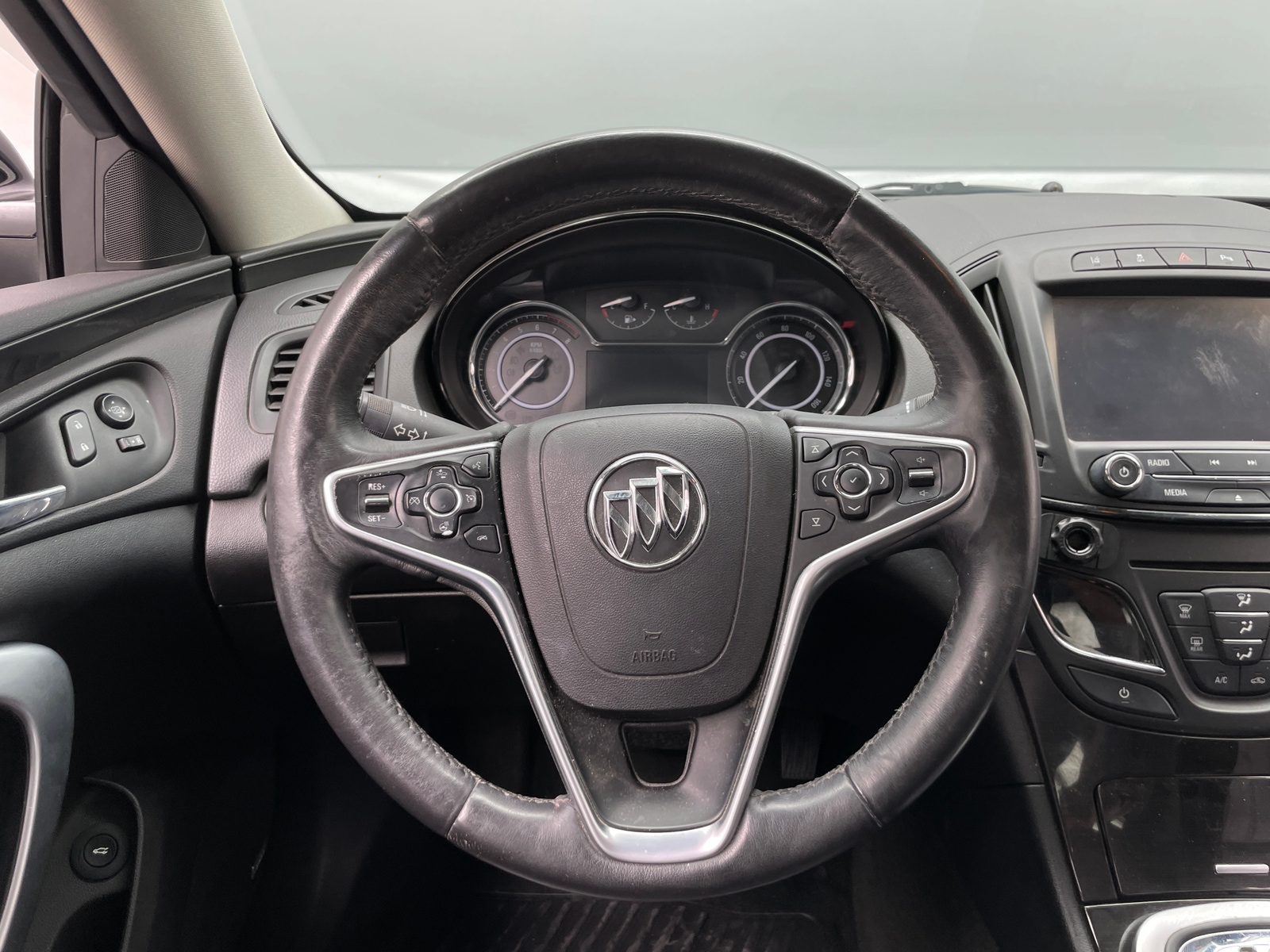 Thumbnail: 2015 Buick Regal - 4