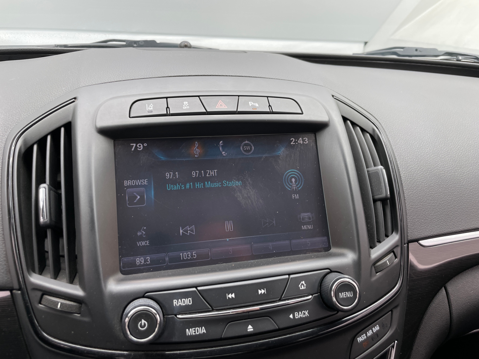 Thumbnail: 2015 Buick Regal - 3