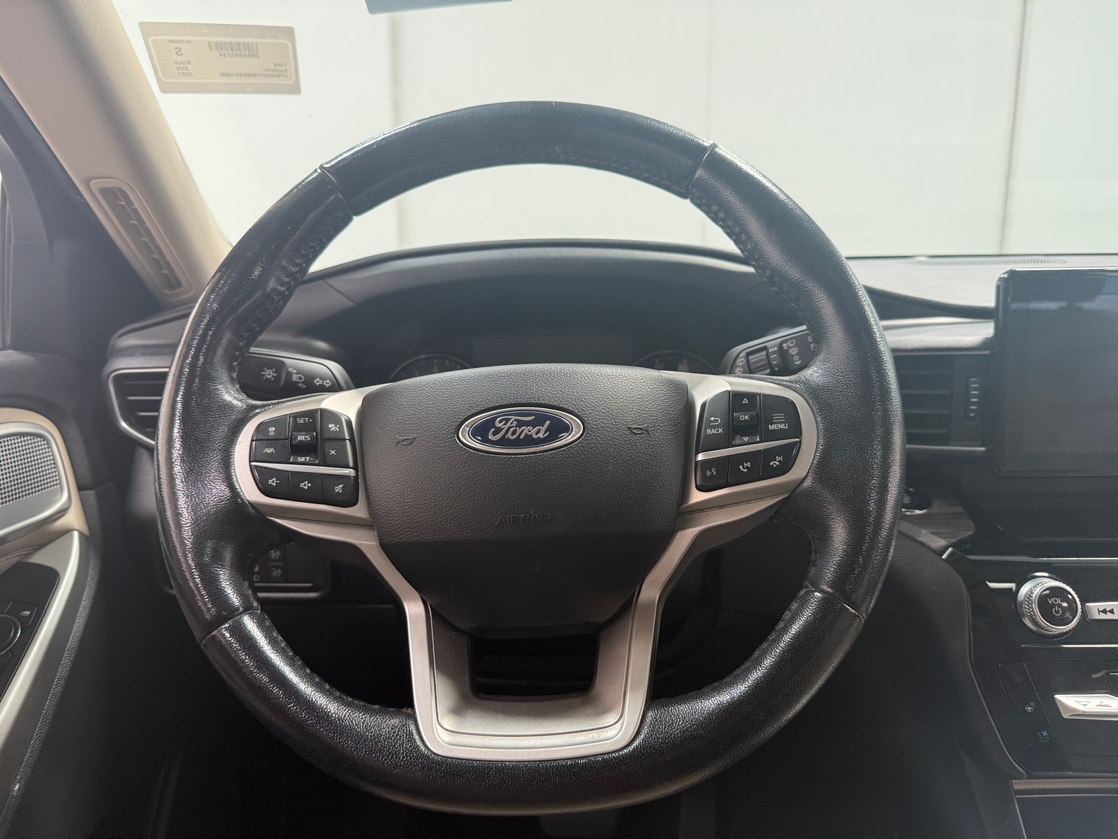 Thumbnail: 2021 Ford Explorer - 4