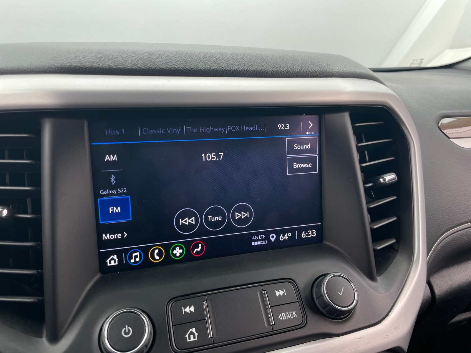 Thumbnail: 2023 GMC Acadia - 4