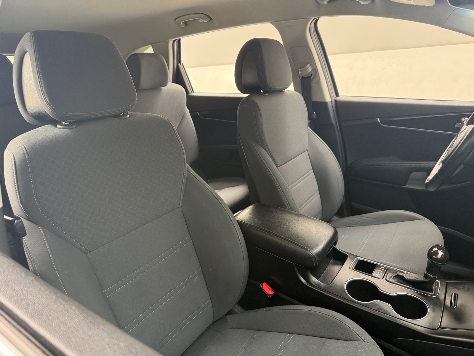 Thumbnail: 2016 Kia Sorento - 2