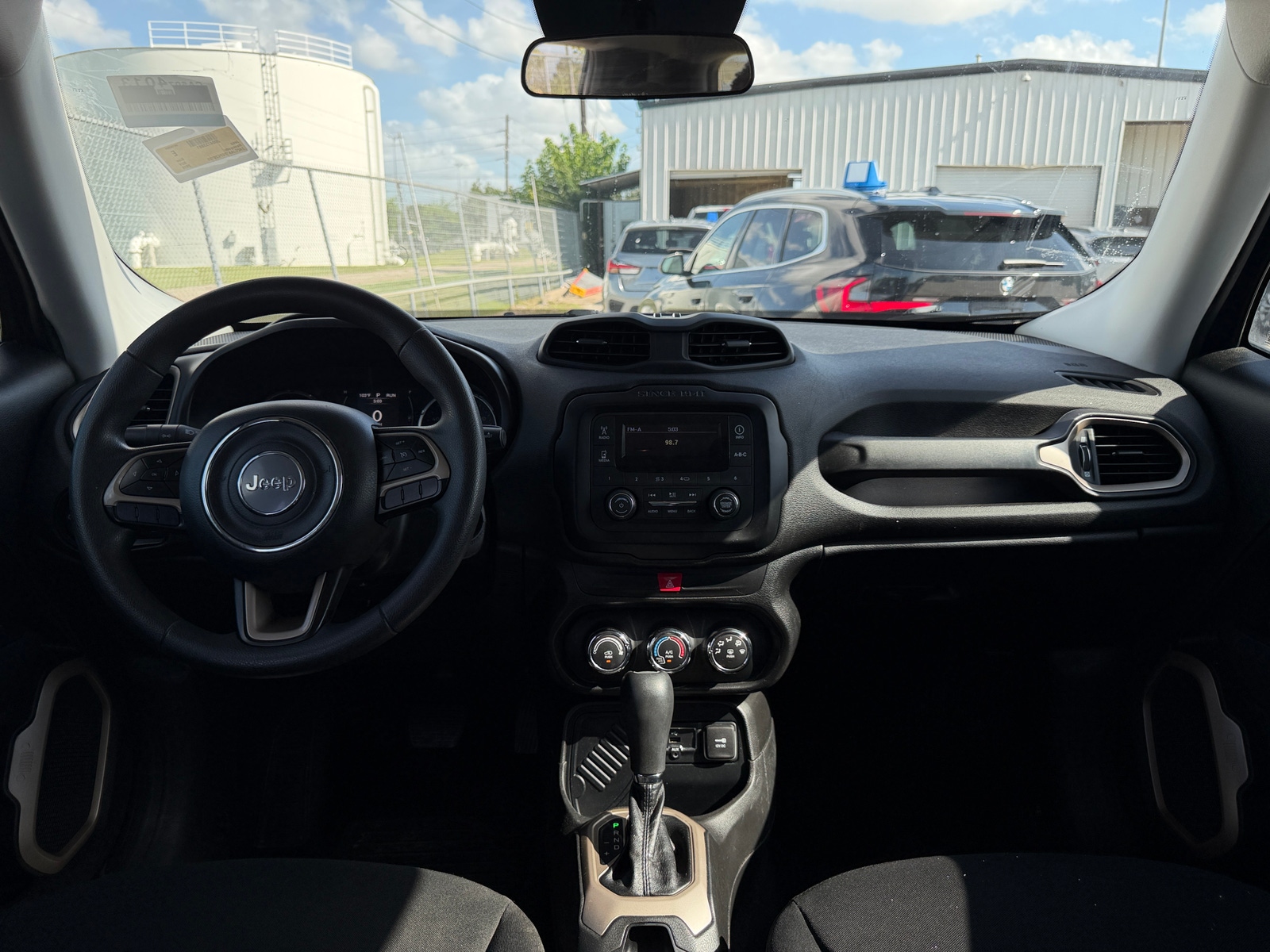 Thumbnail: 2016 Jeep Renegade - 3