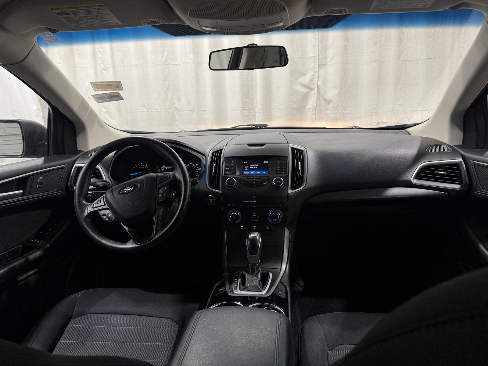 Thumbnail: 2017 Ford Edge - 3