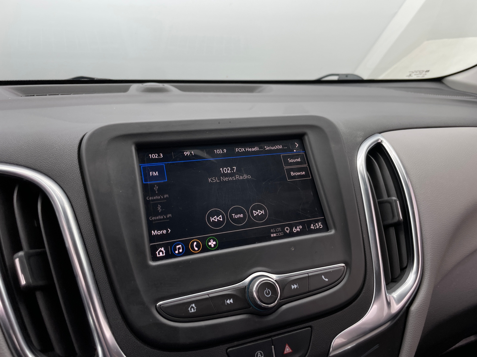 Thumbnail: 2022 Chevrolet Equinox - 4