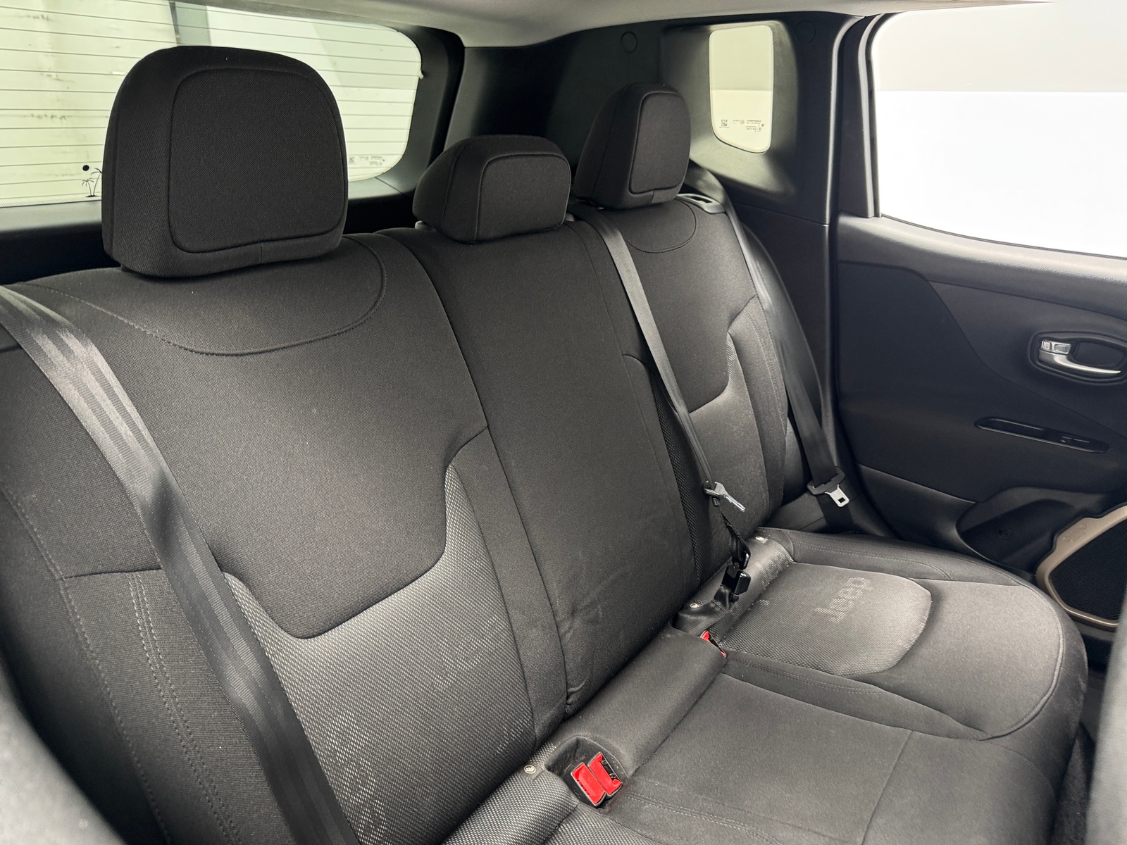 Thumbnail: 2017 Jeep Renegade - 6